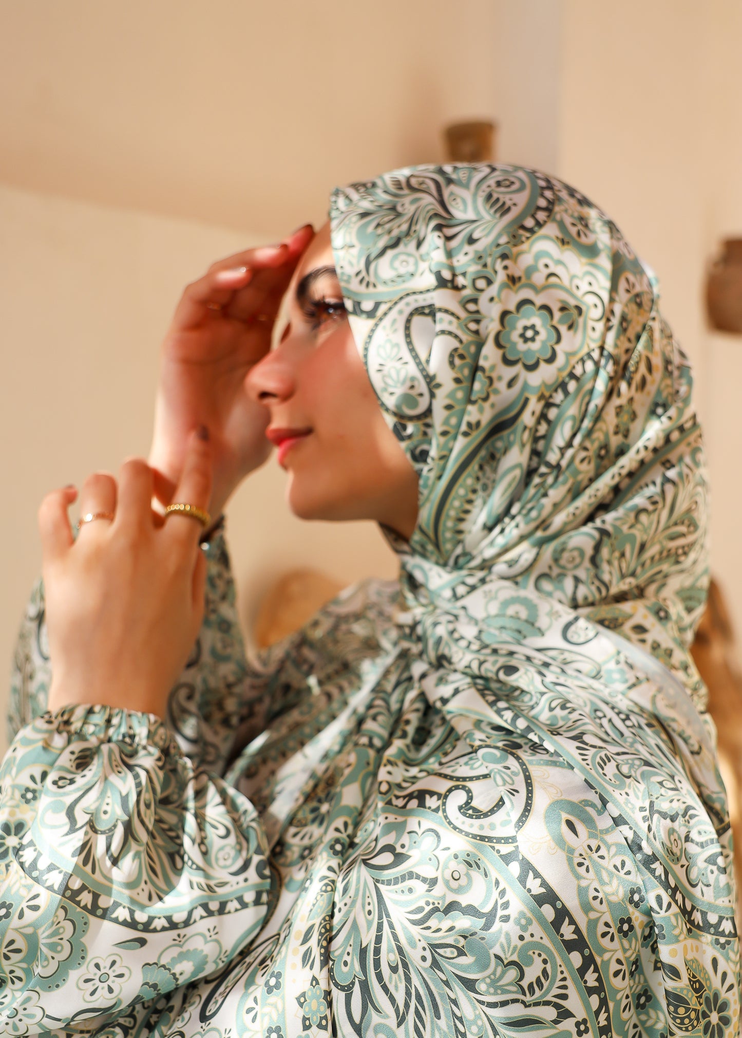 GREEN AURORA PRINT CLASSIC SATIN ISDAL