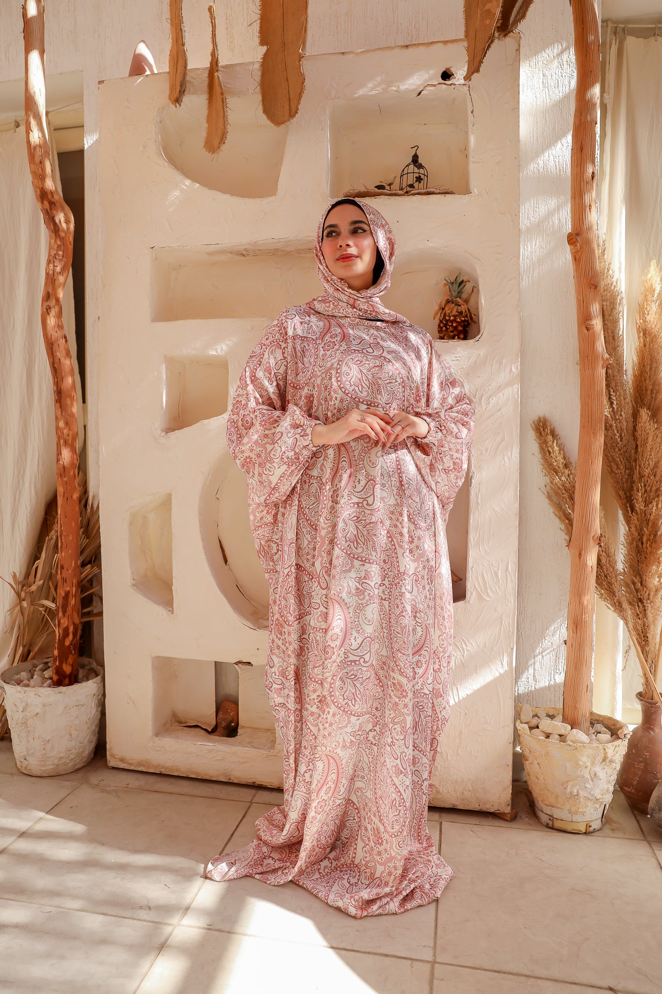 BLUSHING PETALS PRINT CLASSIC SATIN ISDAL