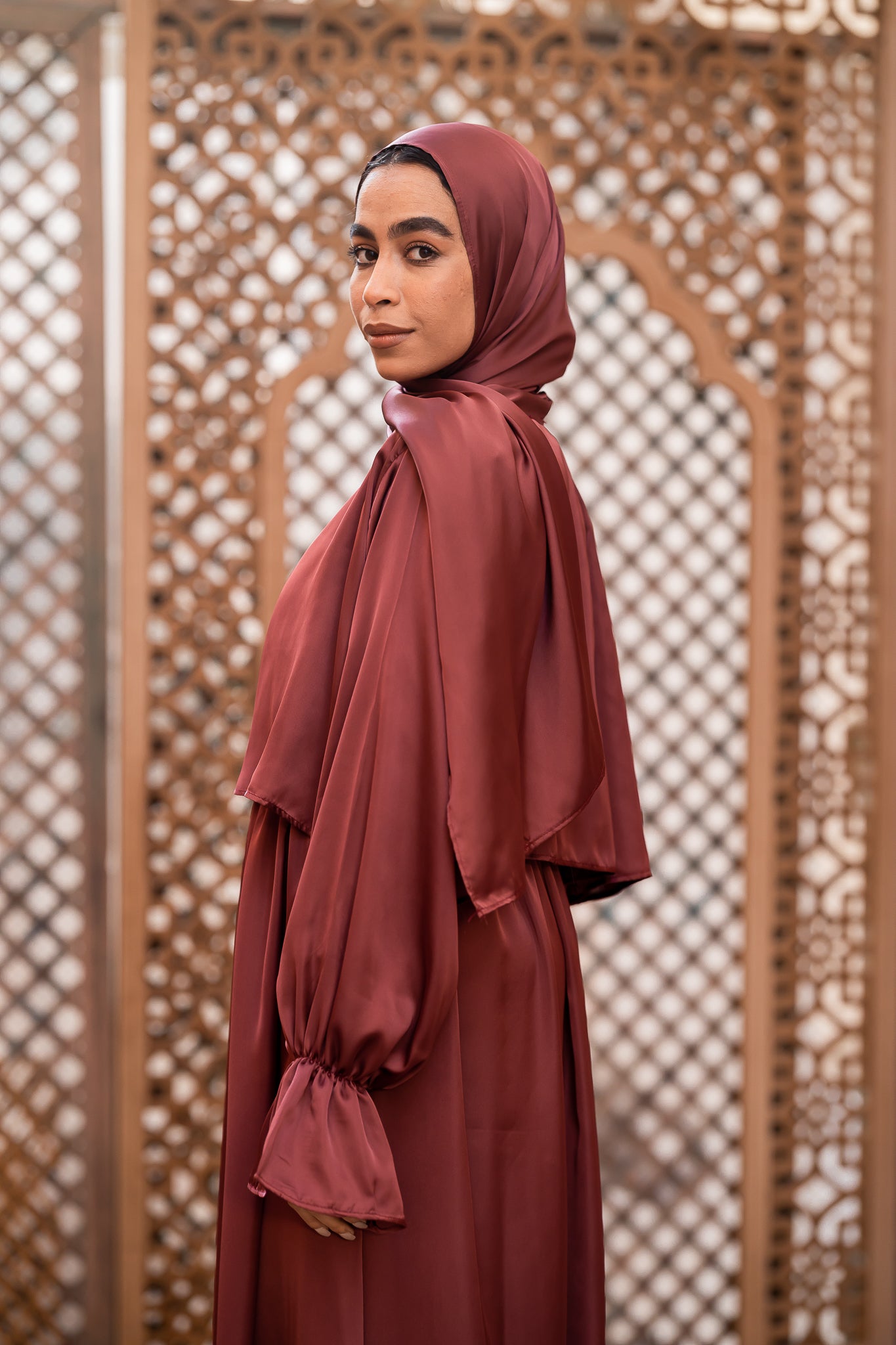 RUSTIC RED SATIN DRESS ISDAL