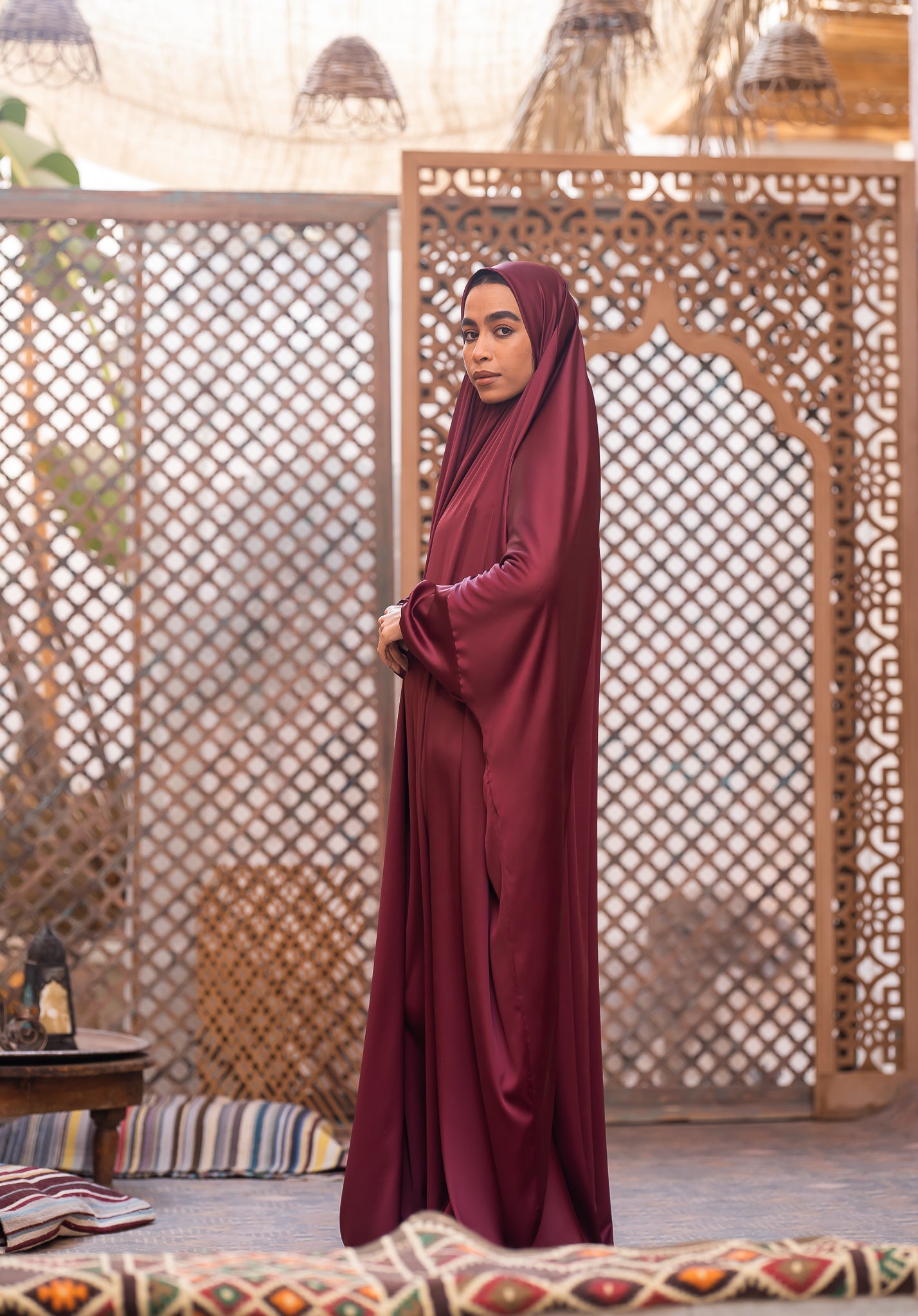 CRIMSON BLUSH SATIN MALHAFA ISDAL