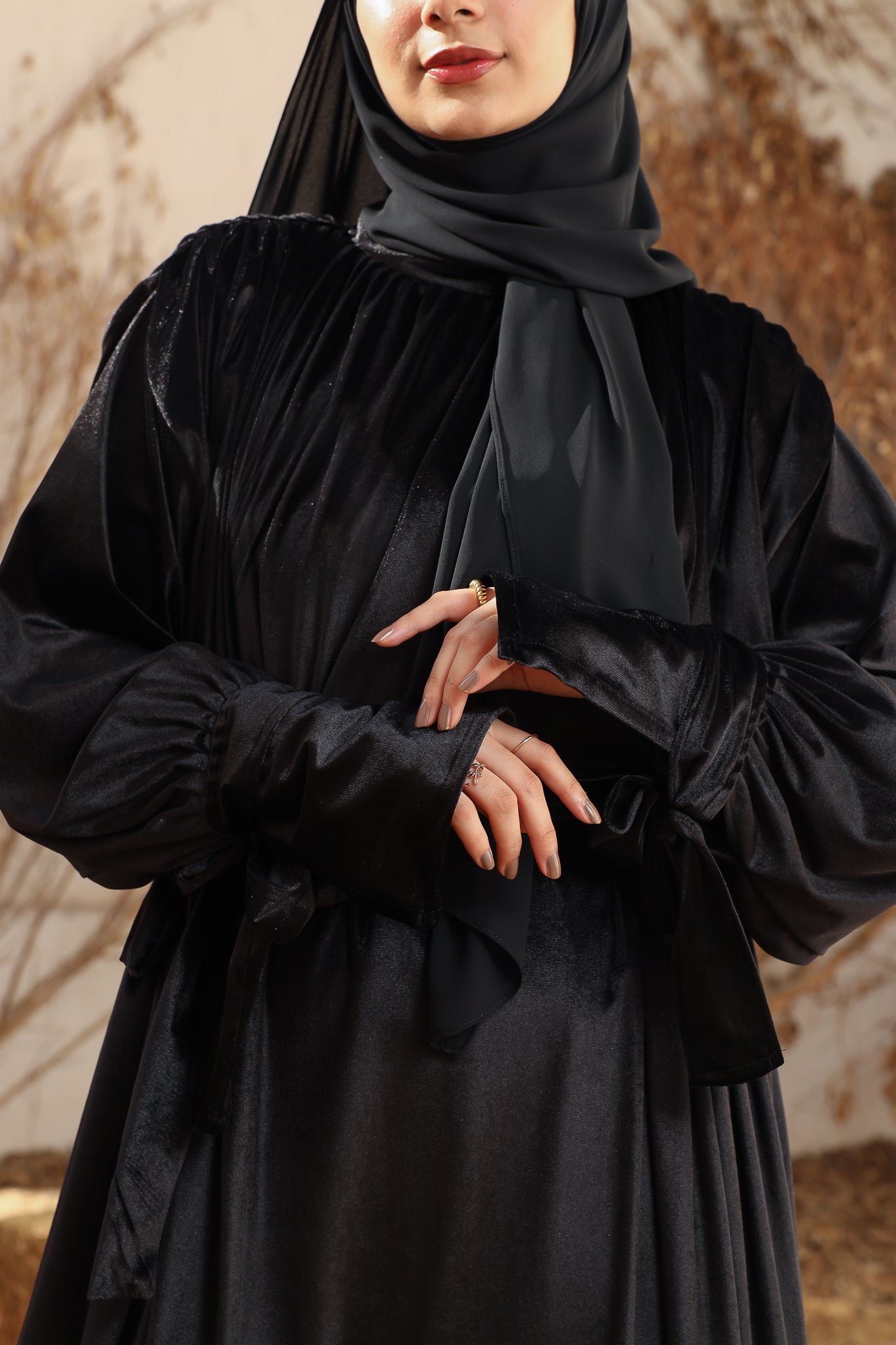 BLACK VELVET ABAYA ISDAL