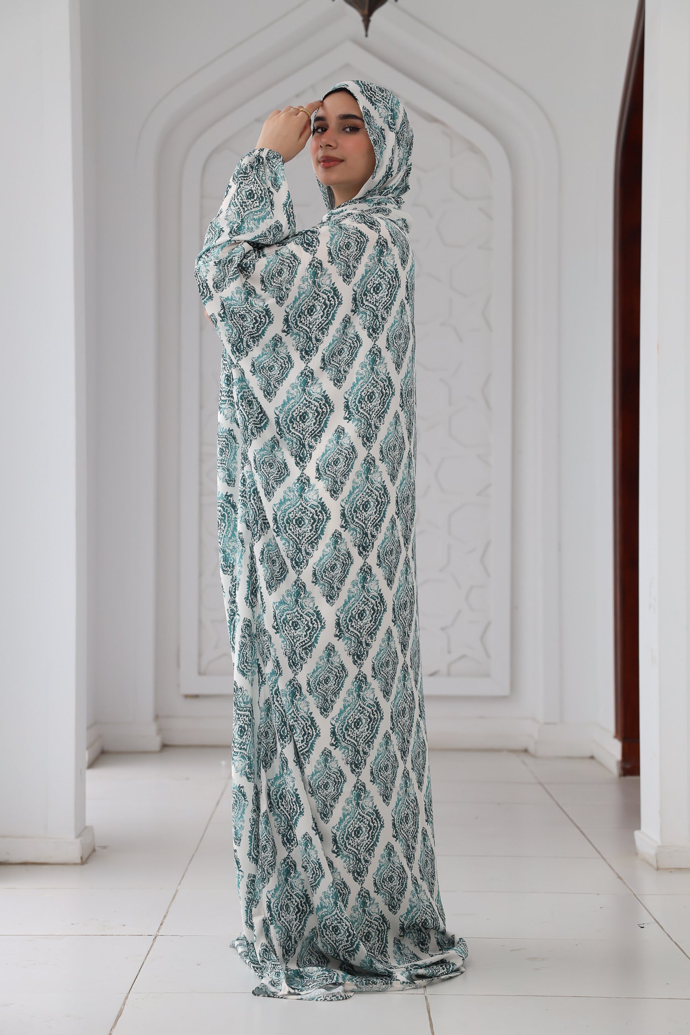 MEADOW GREEN PRINT CLASSIC SATIN ISDAL