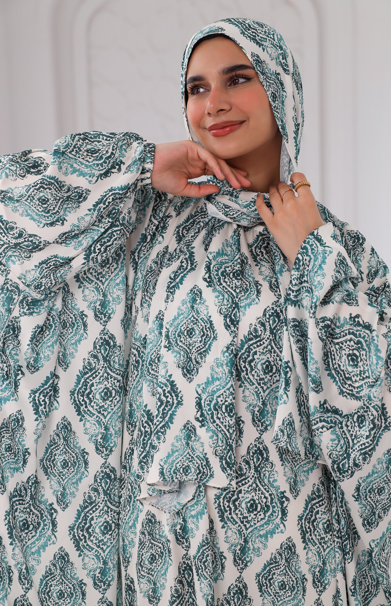 MEADOW GREEN PRINT CLASSIC SATIN ISDAL