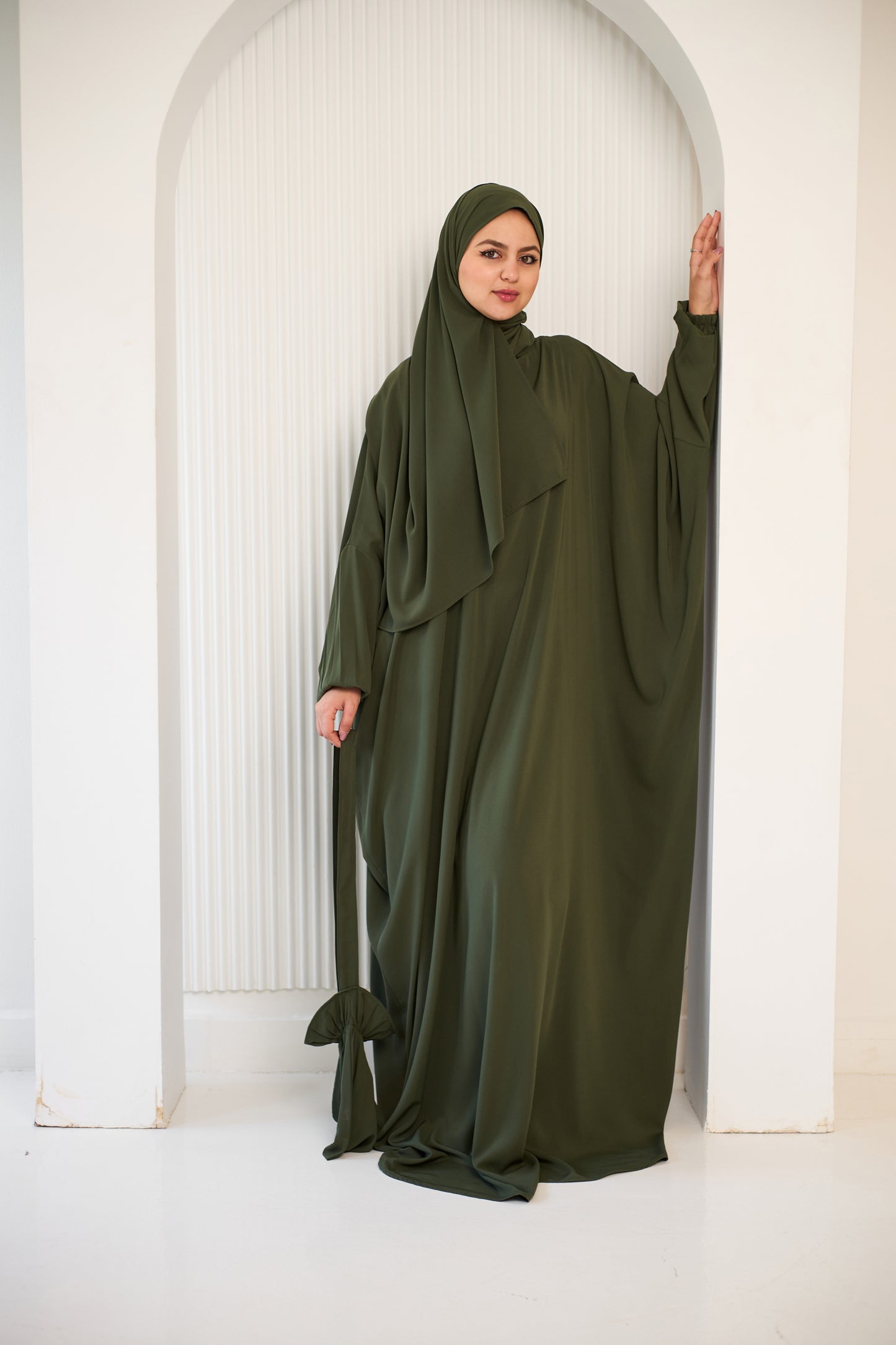 OLIVE GREEN CREPE CLASSIC ISDAL