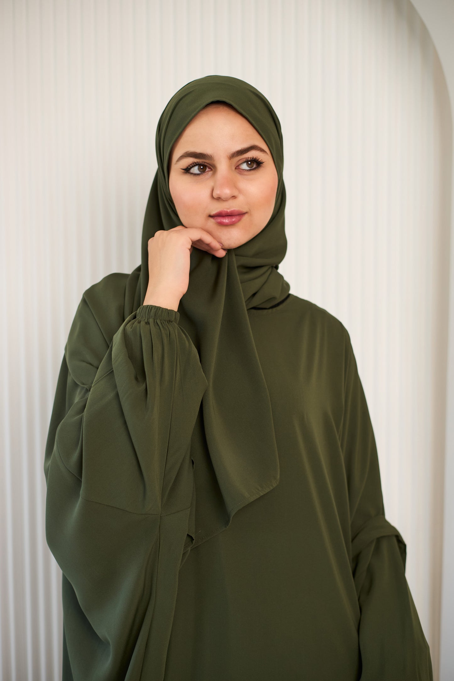 OLIVE GREEN CREPE CLASSIC ISDAL