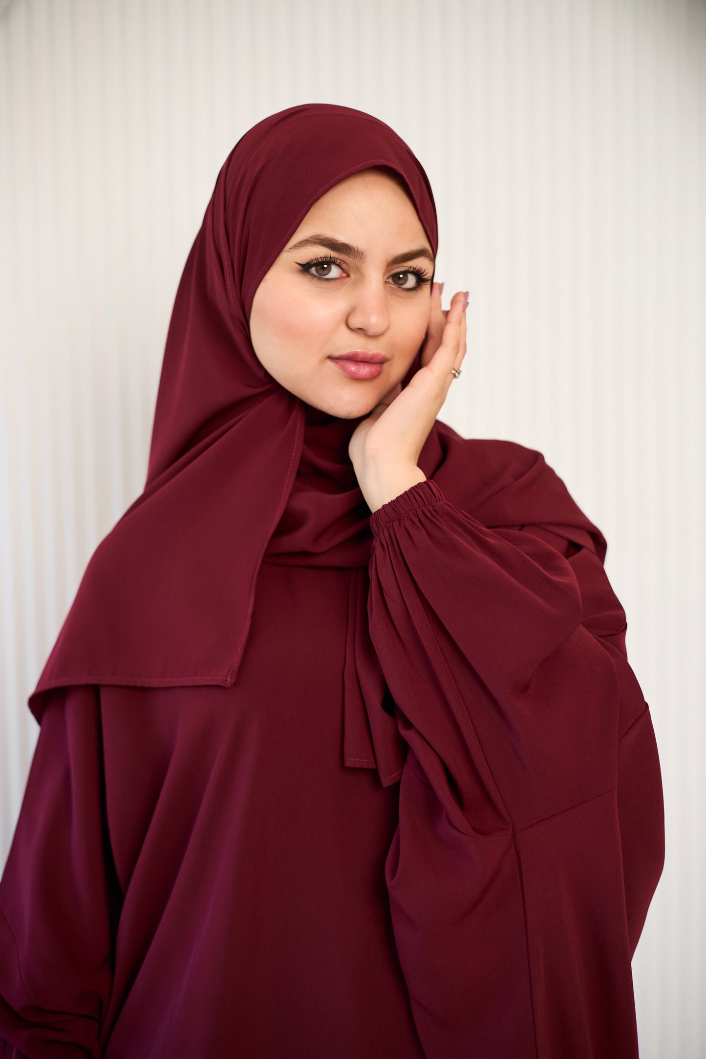 RUBY MAROON CREPE CLASSIC ISDAL