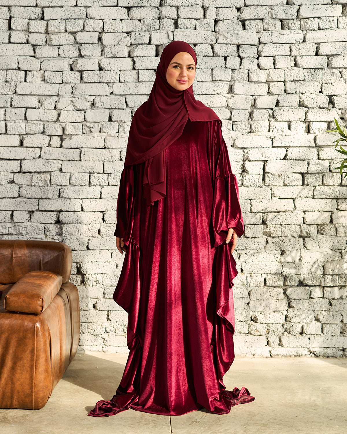 MAROON VELVET RUFFLES ISDAL