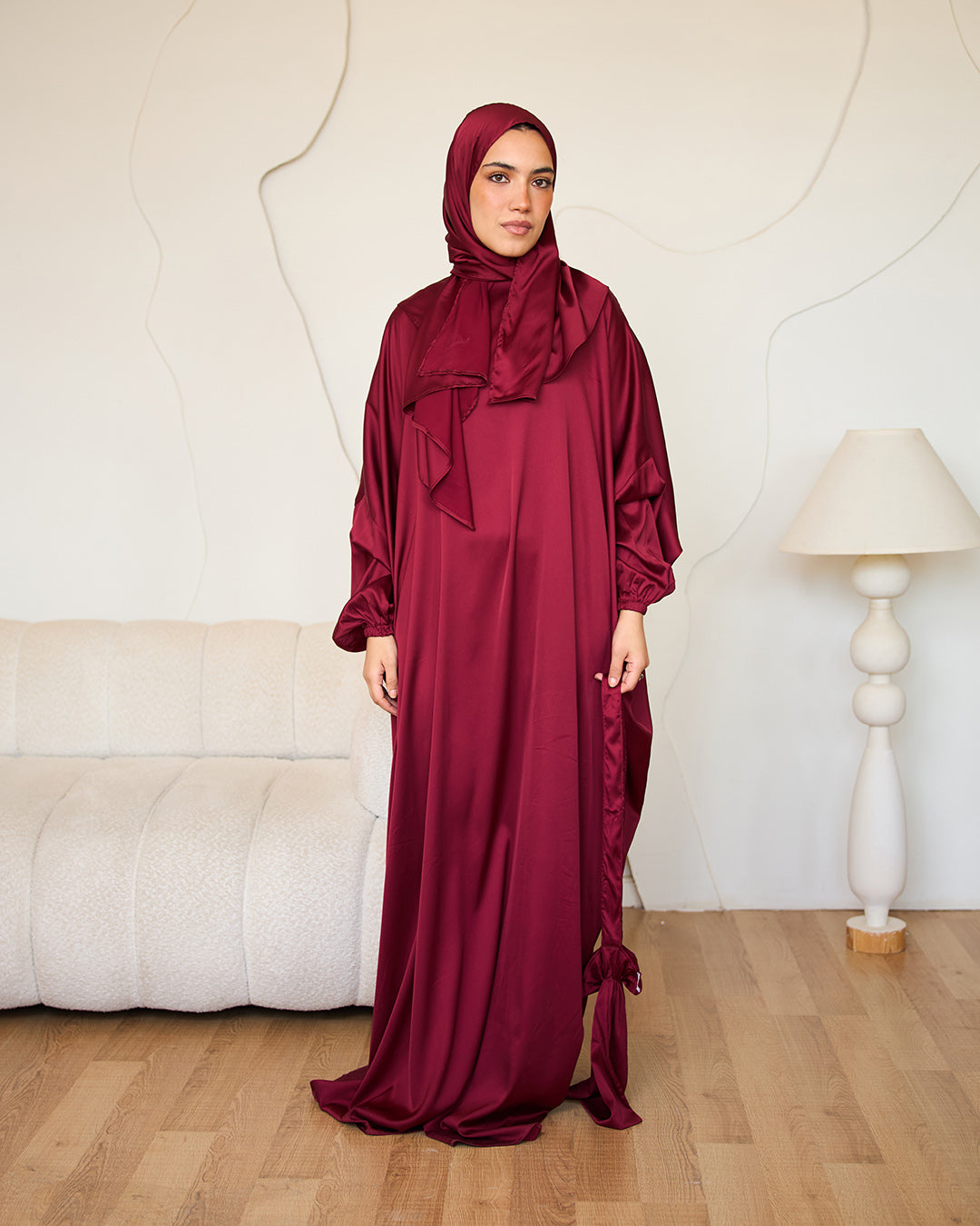 MAROON CLASSIC SATIN ISDAL