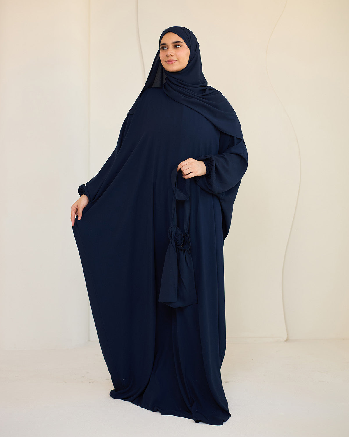 NAVY BLUE CREPE CLASSIC ISDAL