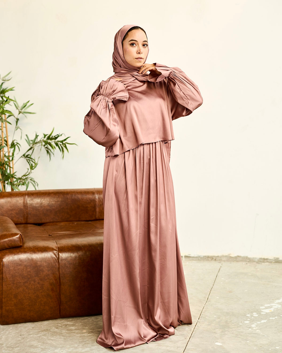 ROSE GOLD SATIN DRESS ISDAL