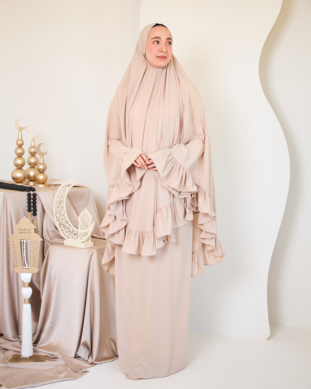 BEIGE CREPE SET ISDAL