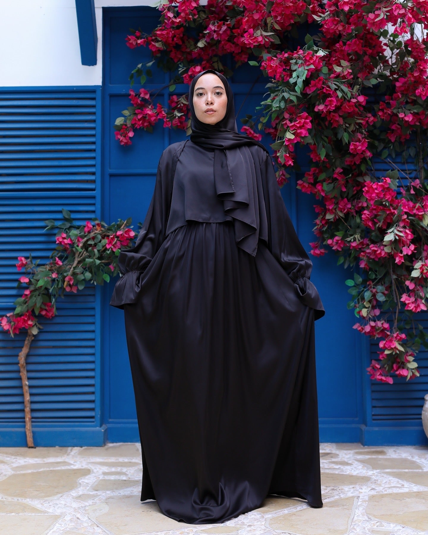 BLACK SATIN DRESS ISDAL