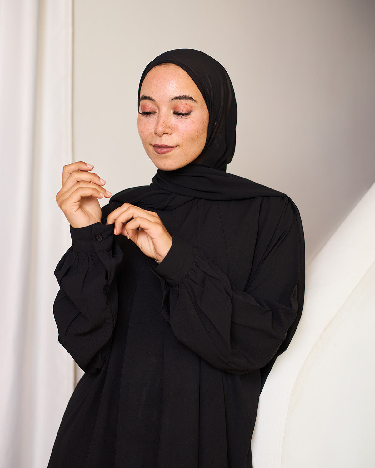 BLACK BASIC DRESS