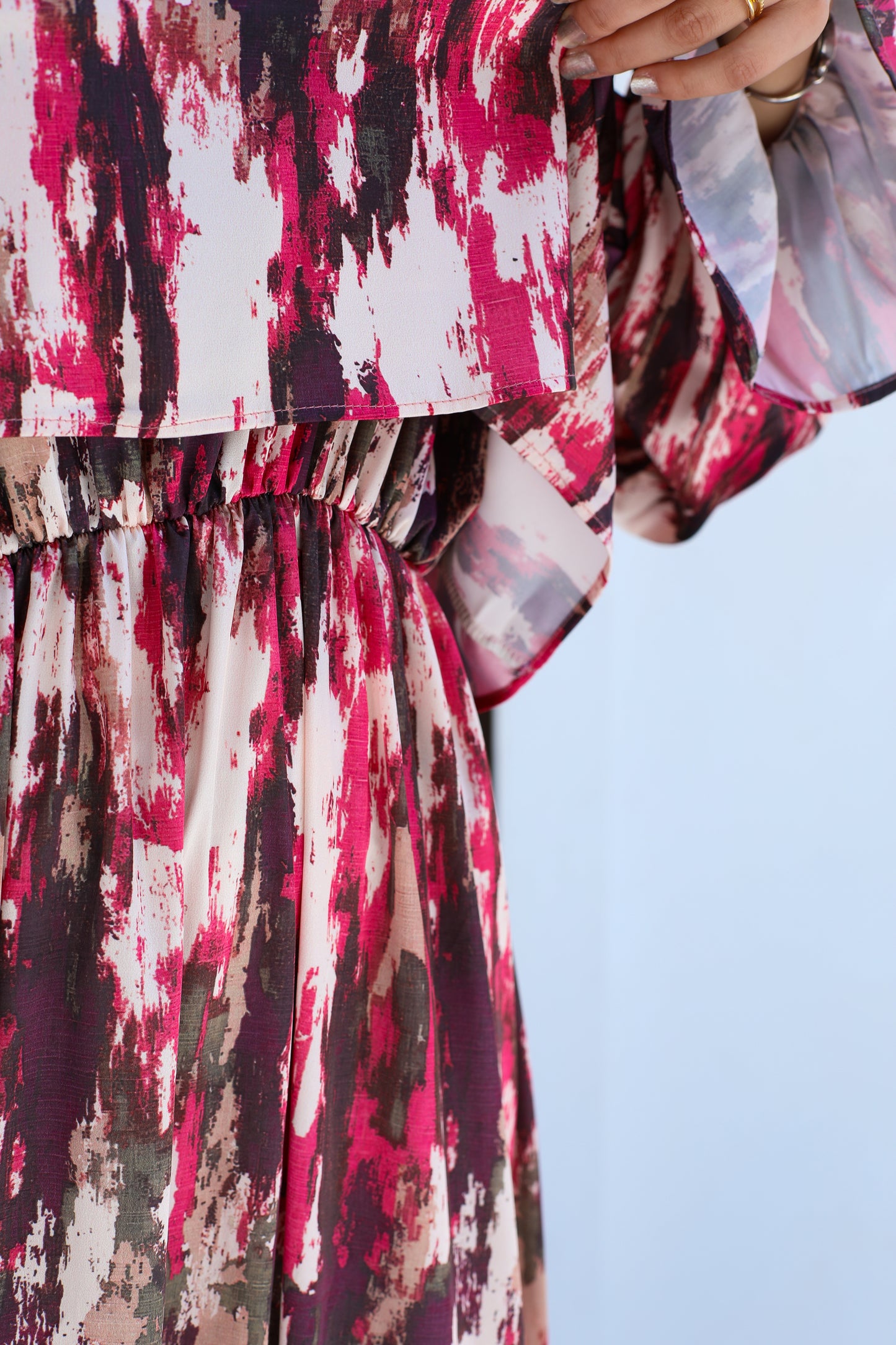 FUCHSIA STROKES PRINT DRESSY SATIN ISDAL