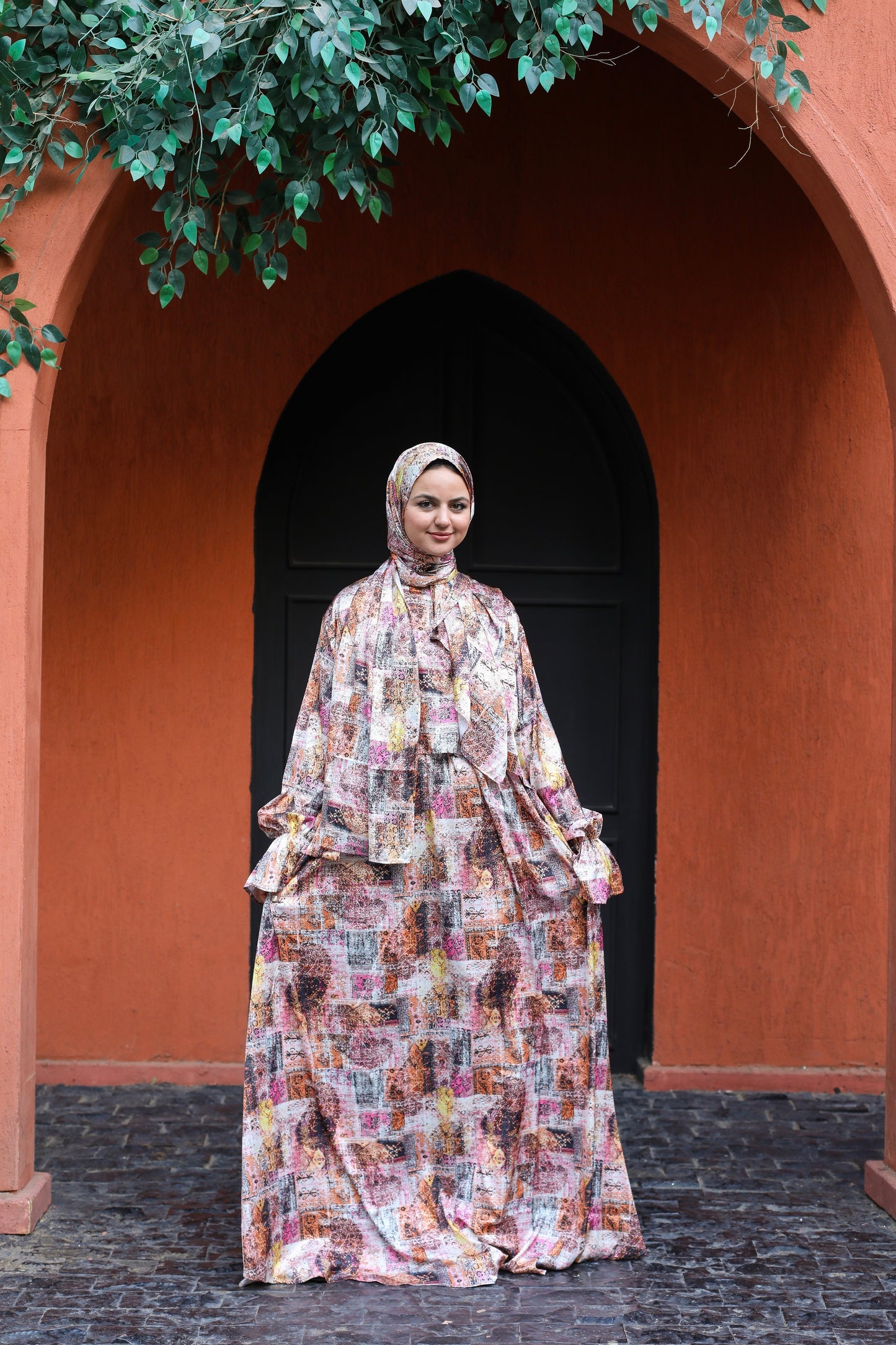 BAROQUE SUNSET PRINT DRESSY SATIN ISDAL