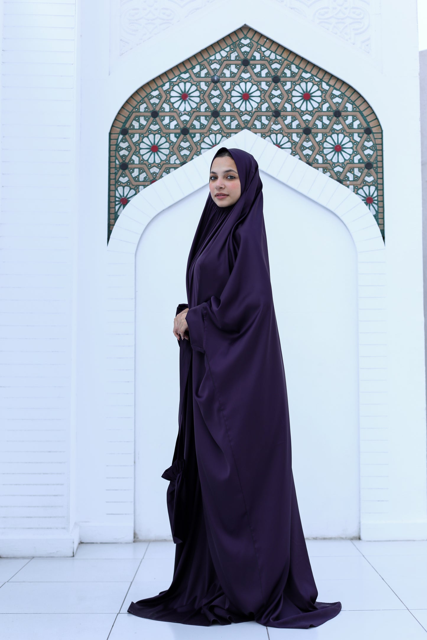 DEEP PURPLE SATIN MALHAFA ISDAL