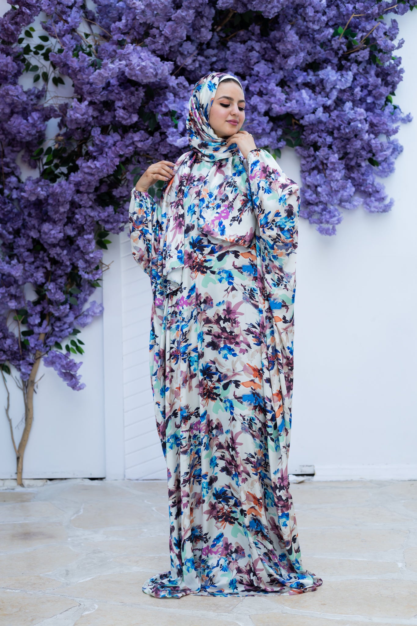 FLOWERS BLOOM PRINT CLASSIC SATIN ISDAL