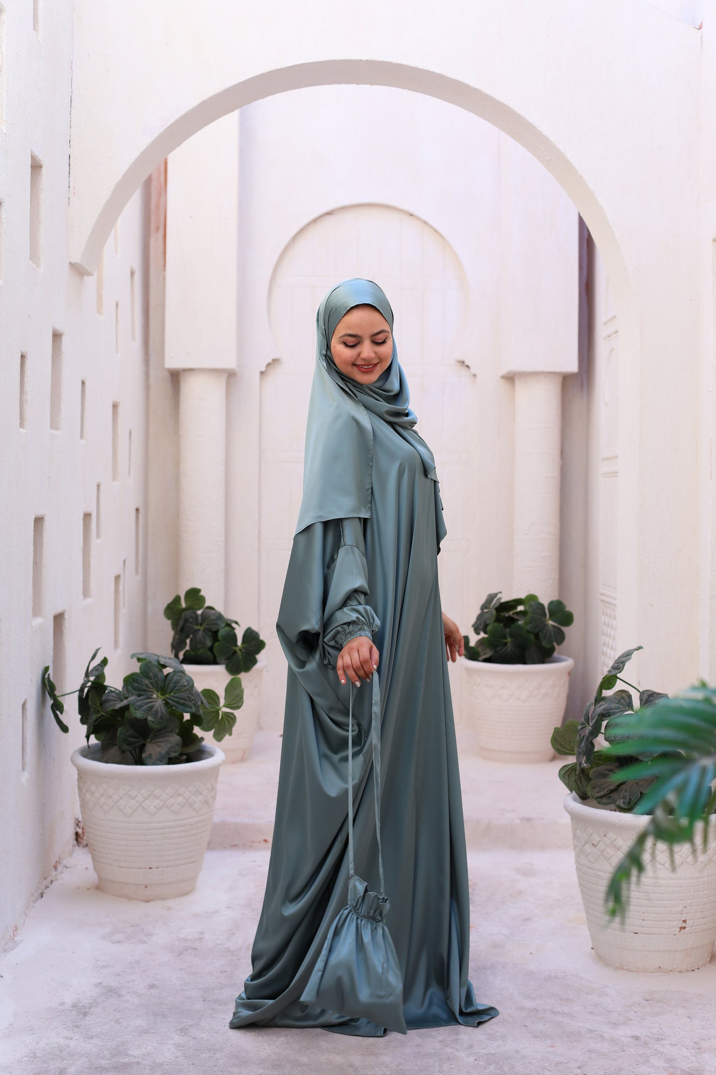 SAGE GREEN CLASSIC SATIN ISDAL