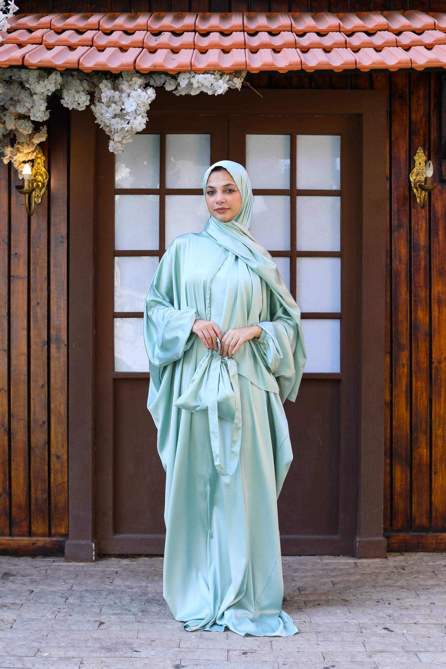 GREEN LILLY CLASSIC SATIN ISDAL