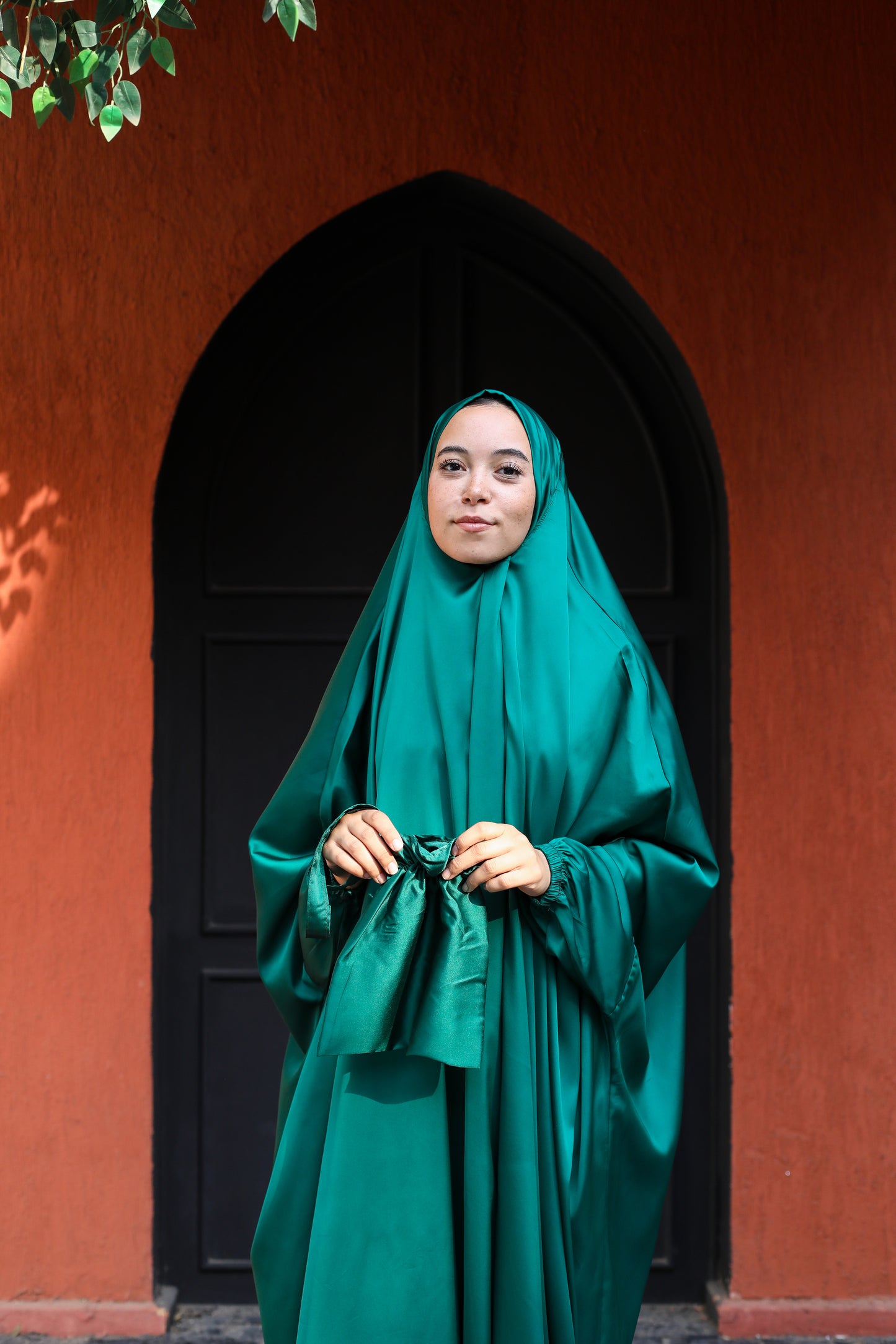 EMERALD GREEN SATIN MALHAFA ISDAL