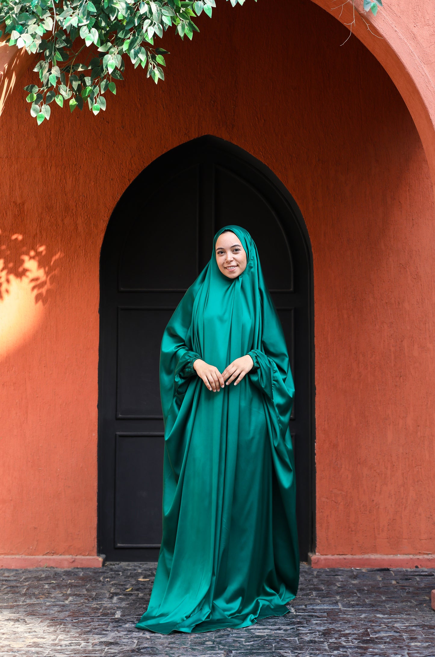 EMERALD GREEN SATIN MALHAFA ISDAL
