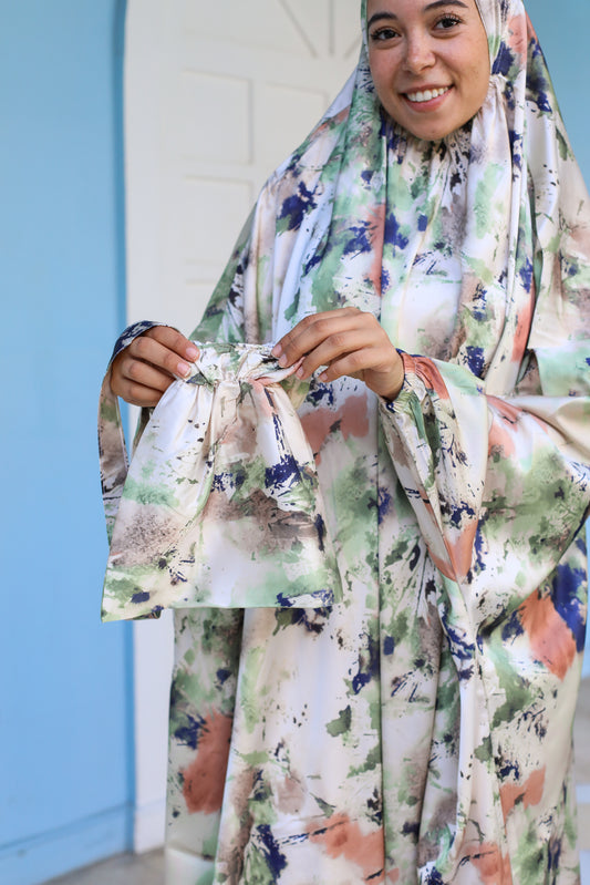 NATURE SPLASHES PRINT SATIN MALHAFA ISDAL