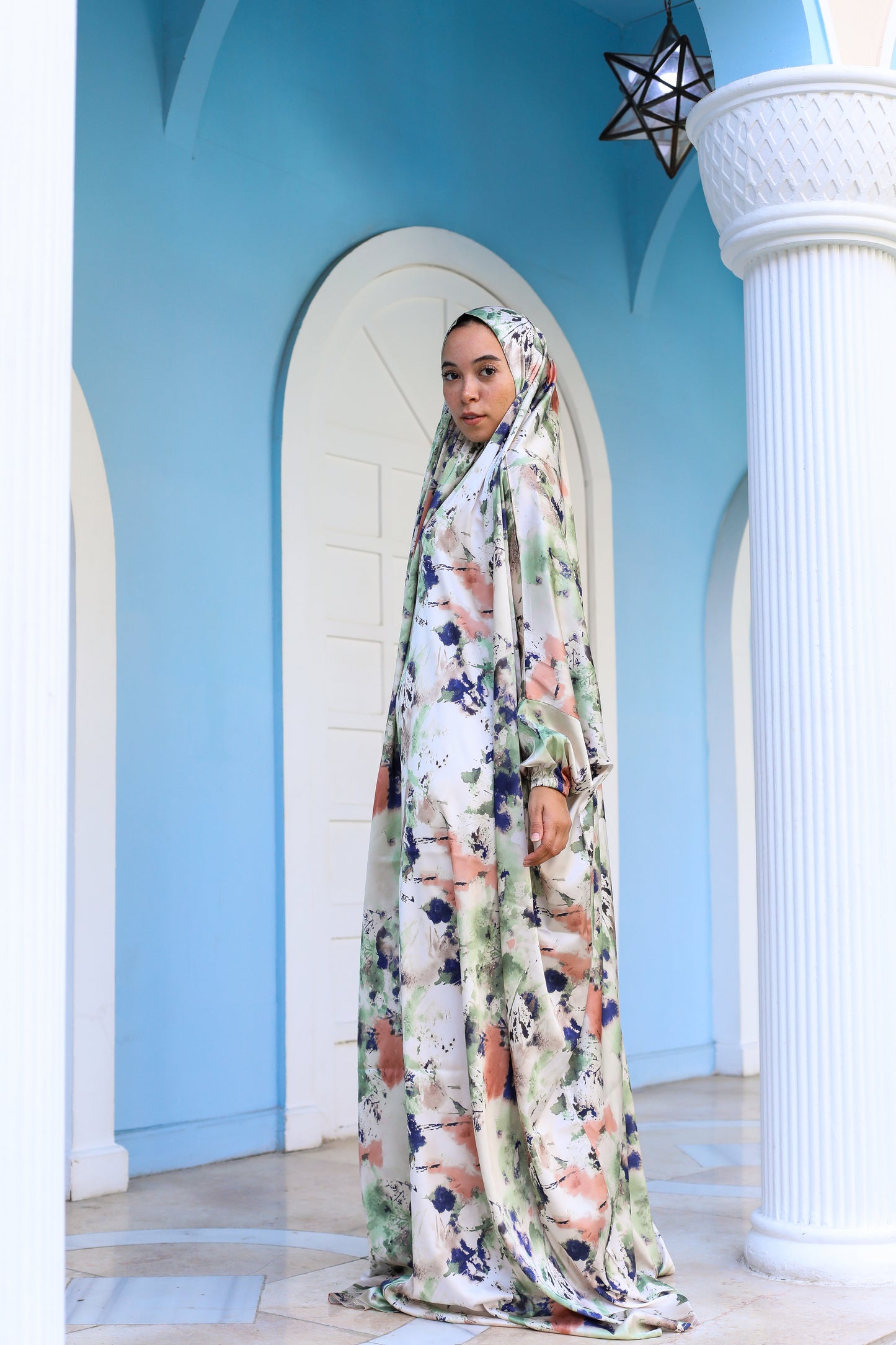 NATURE SPLASHES PRINT SATIN MALHAFA ISDAL