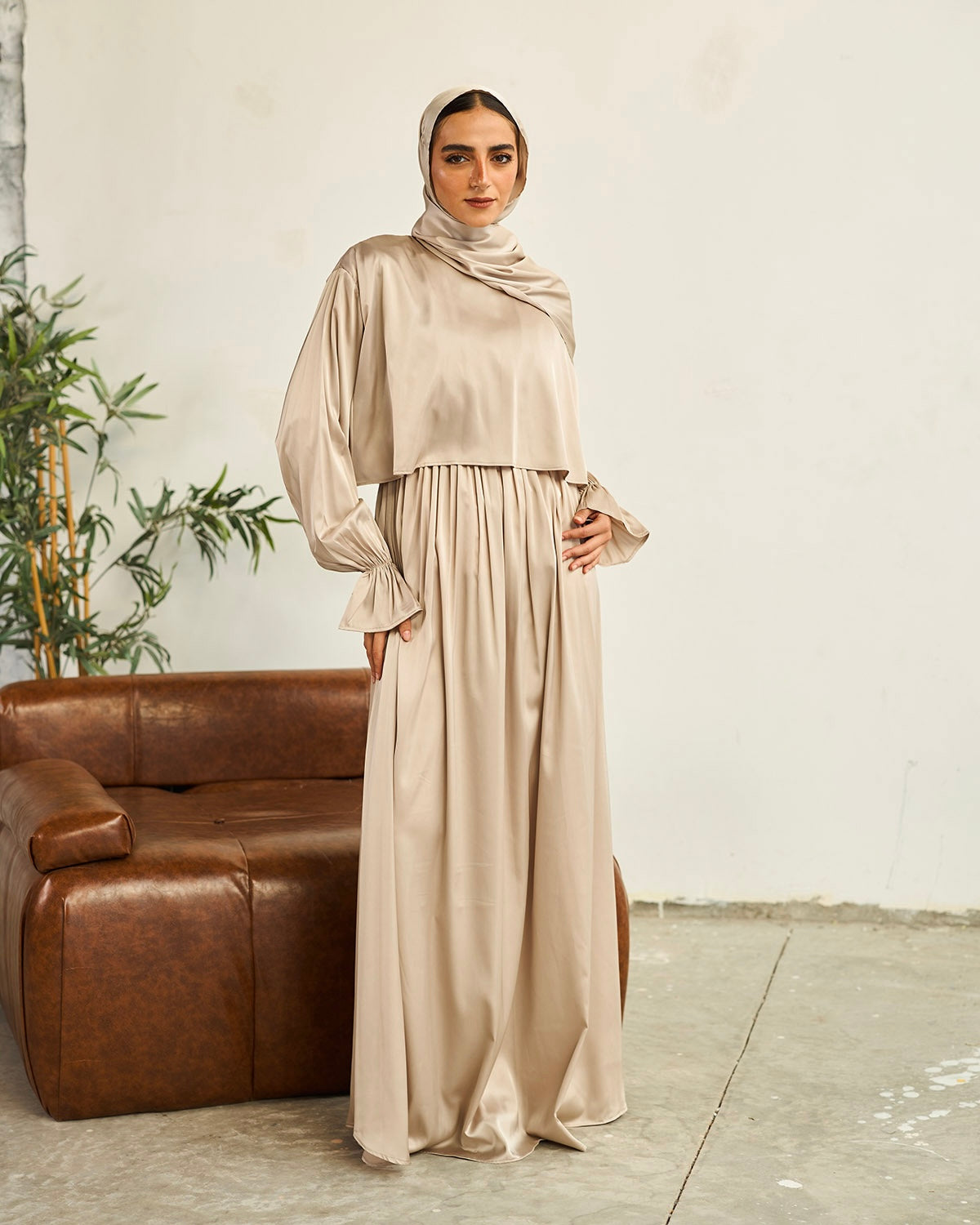 GOLD SATIN DRESS ISDAL