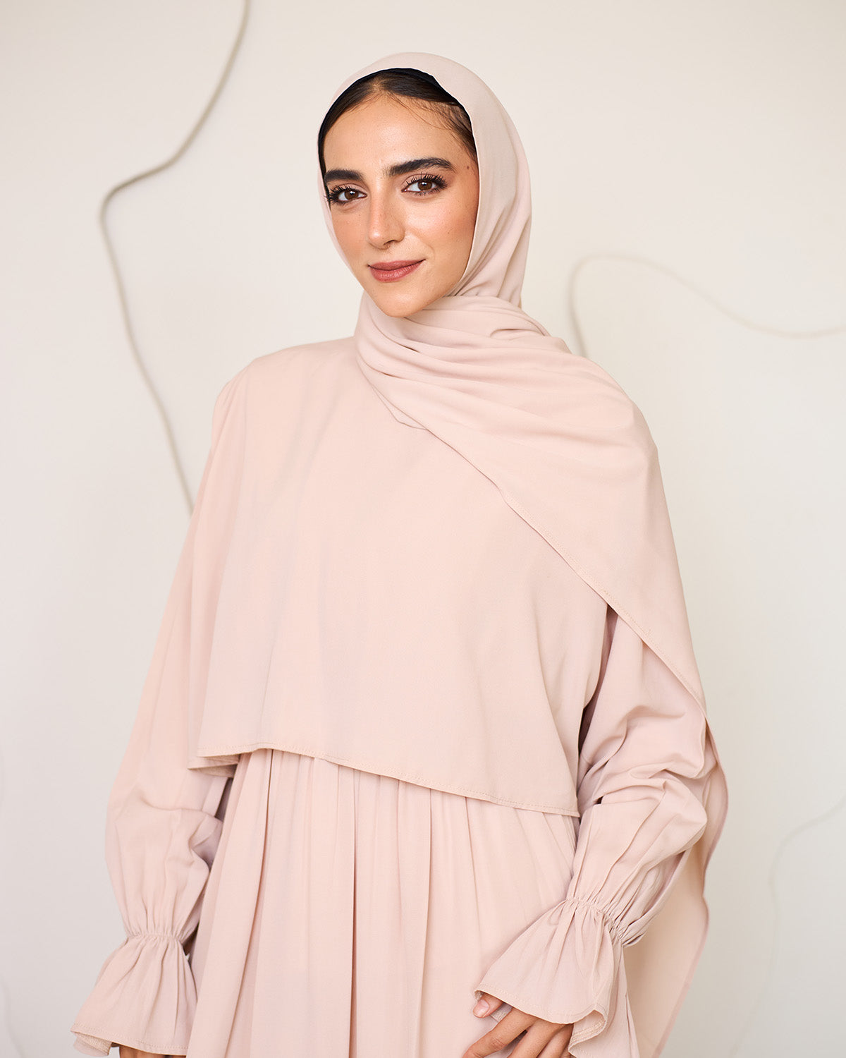 BEIGE NUDE CREPE DRESSY ISDAL