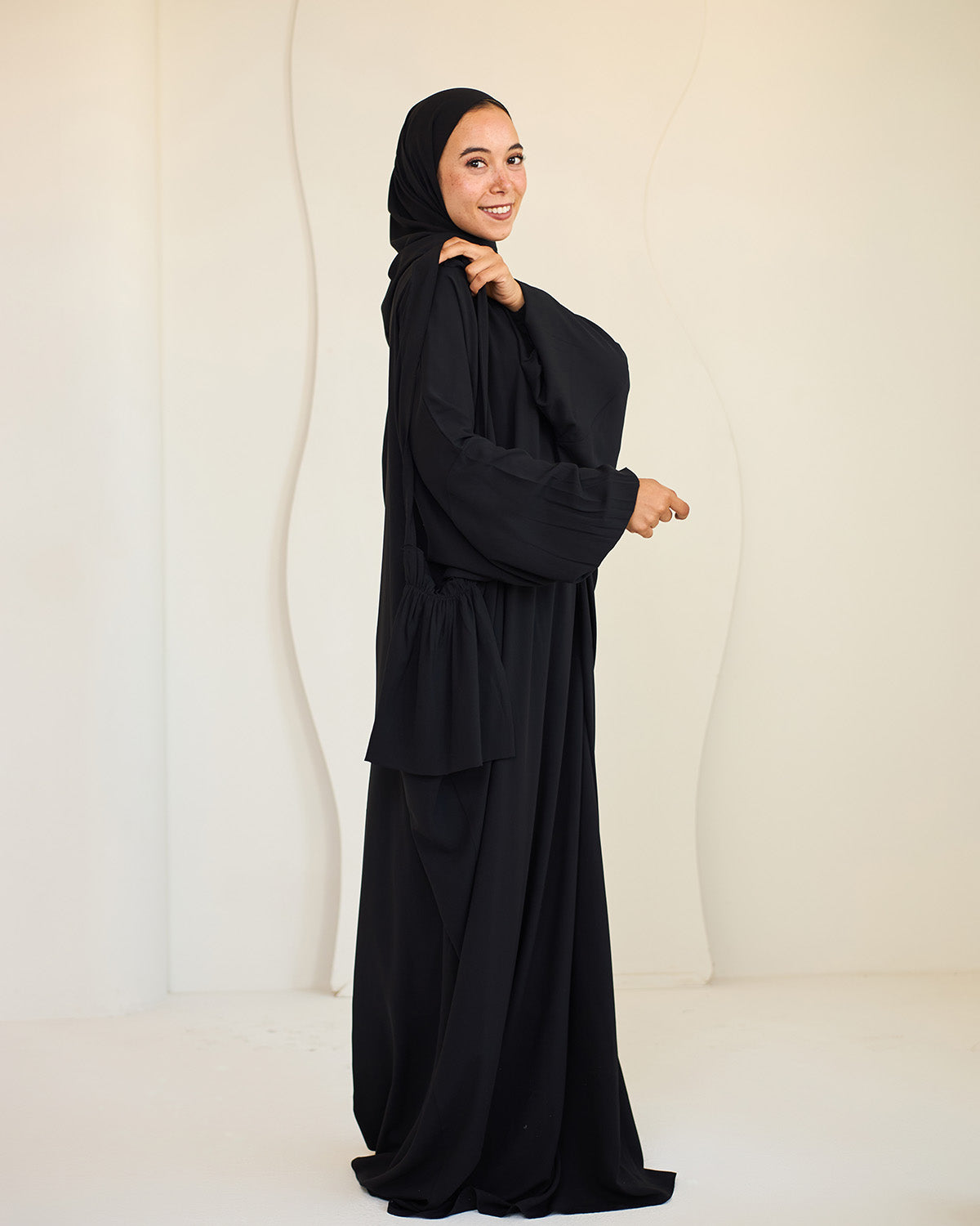 BLACK CREPE CLASSIC ISDAL