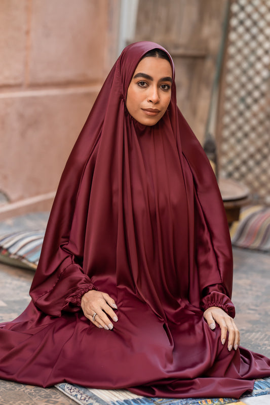 CRIMSON BLUSH SATIN MALHAFA ISDAL