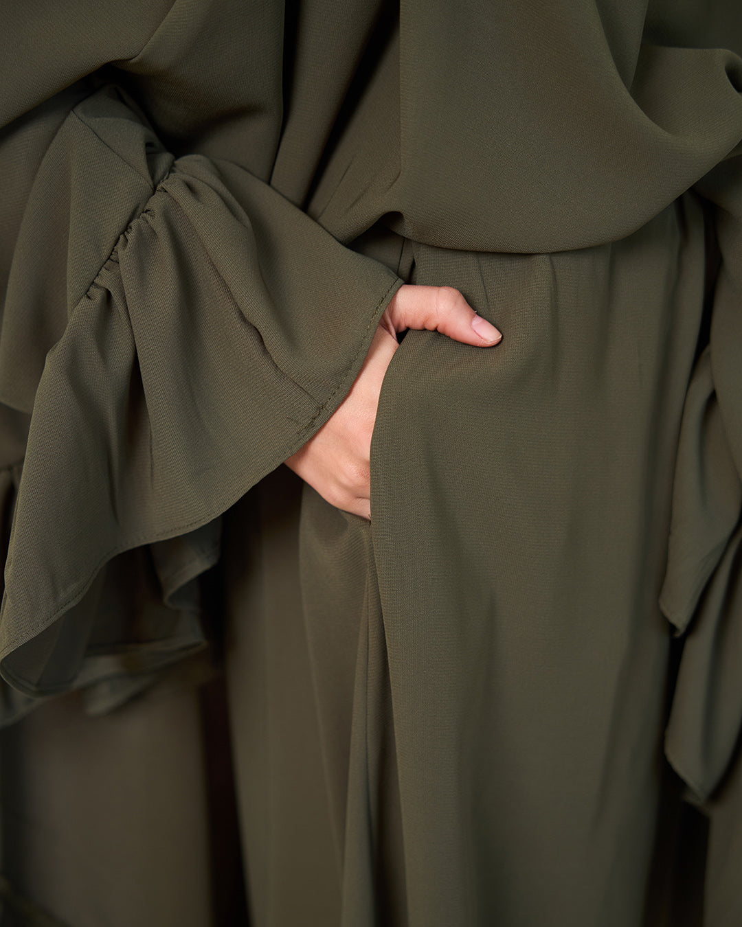 OLIVE CREPE SET ISDAL