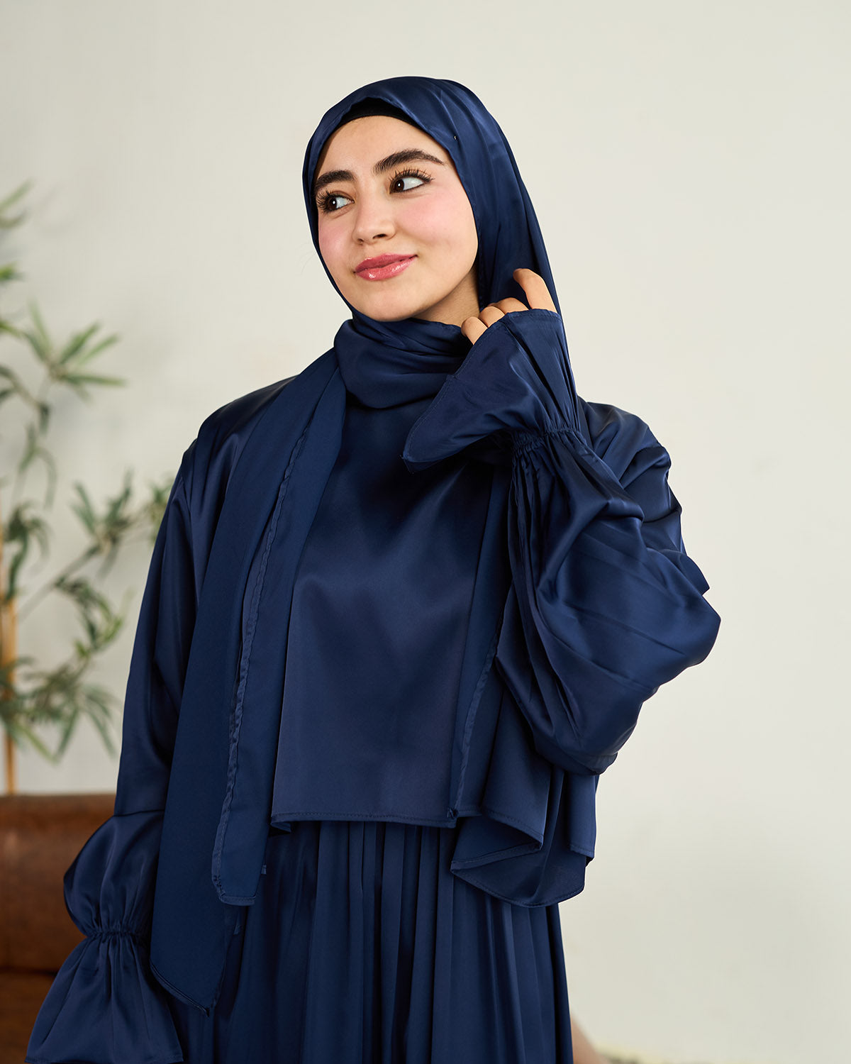 MIDNIGHT BLUE SATIN DRESS ISDAL