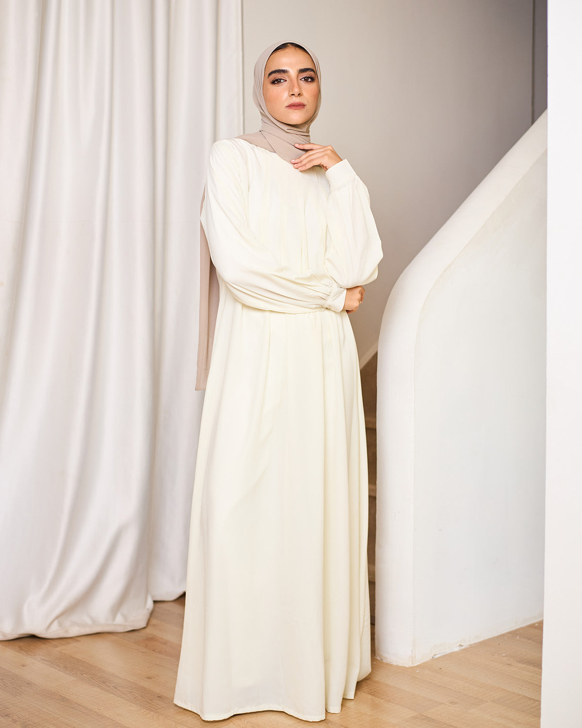 CREAMY WHITE BASIC DRESS