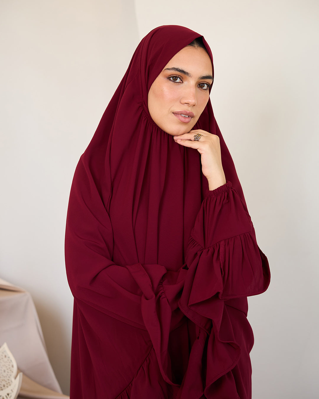 MAROON CREPE SET ISDAL