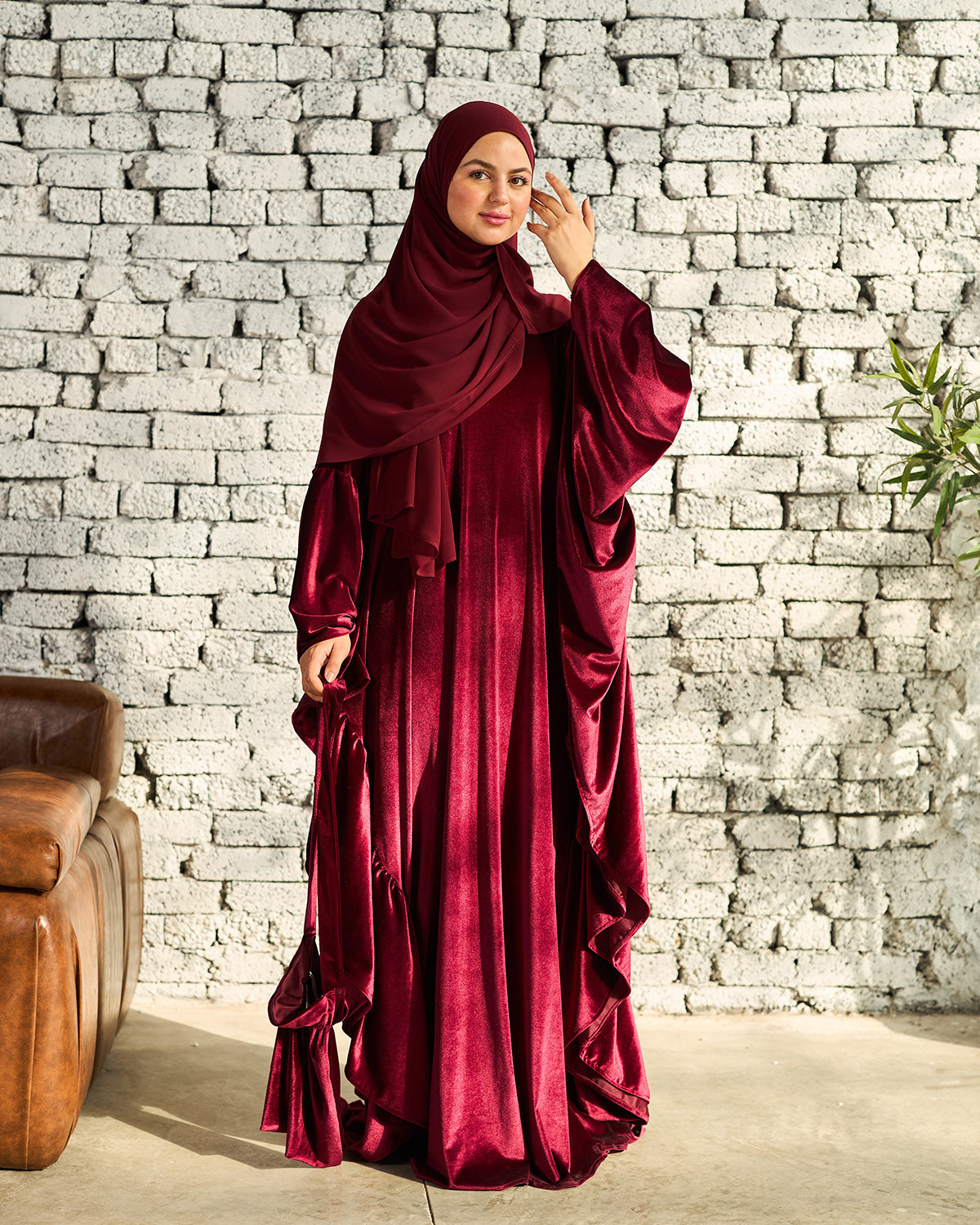MAROON VELVET RUFFLES ISDAL