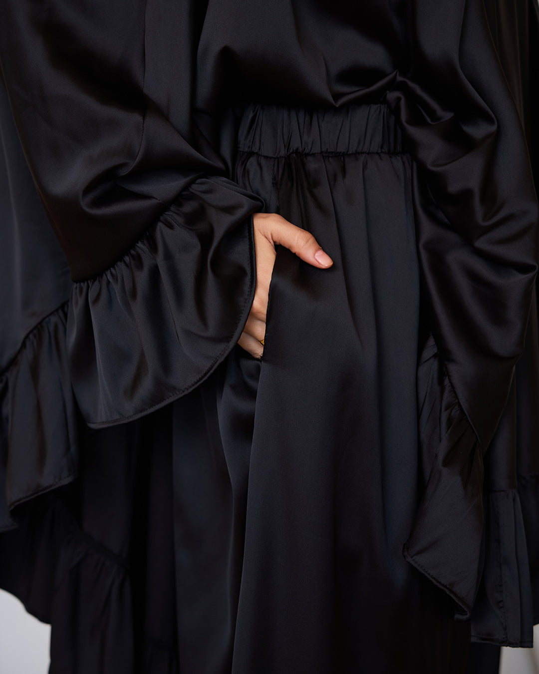 BLACK SATIN SET ISDAL