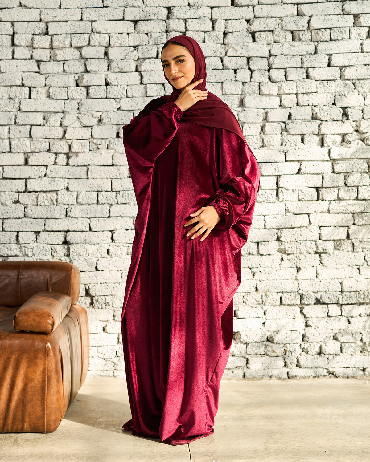 MAROON VELVET CLASSIC ISDAL