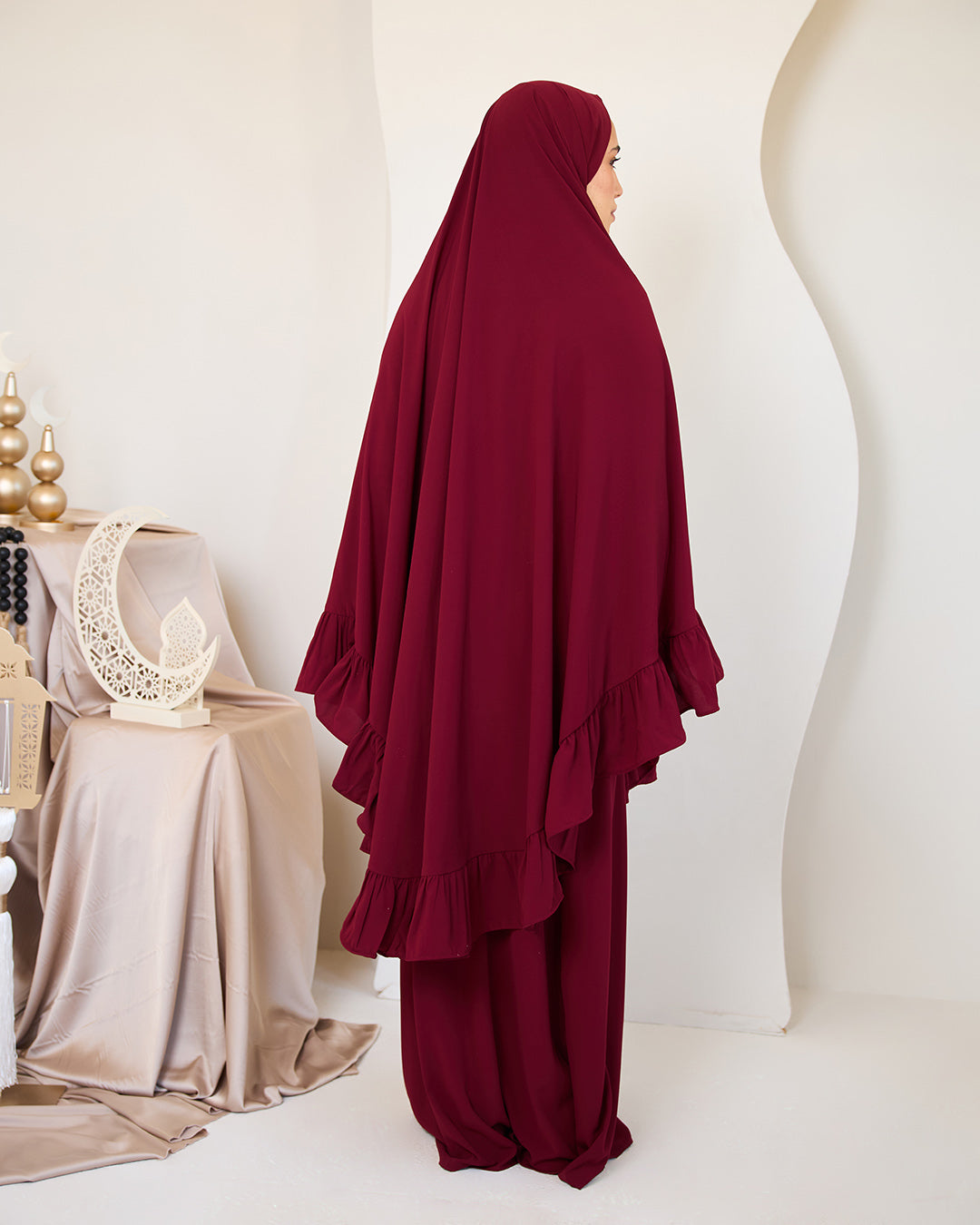 MAROON CREPE SET ISDAL