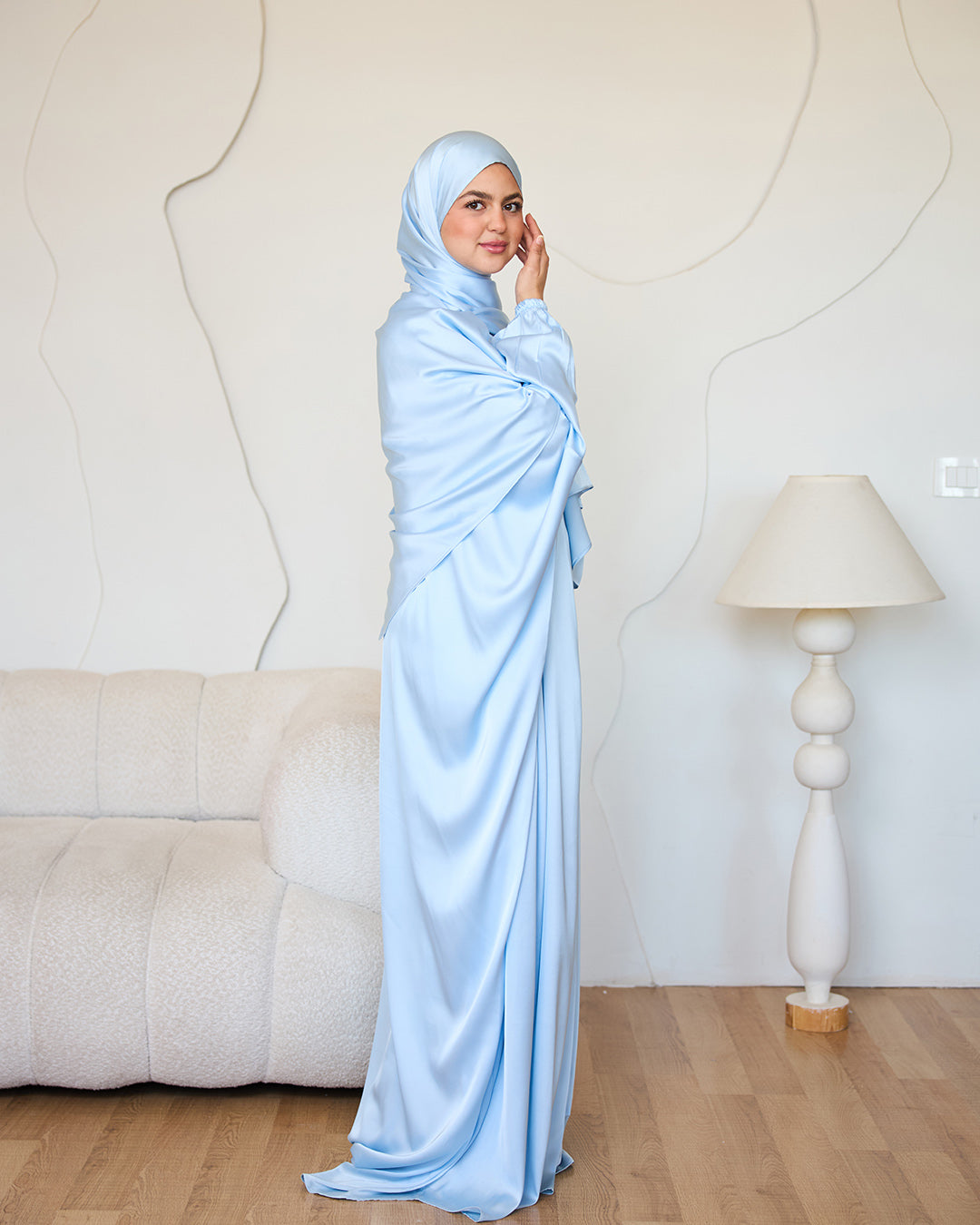 BABY BLUE CLASSIC SATIN ISDAL