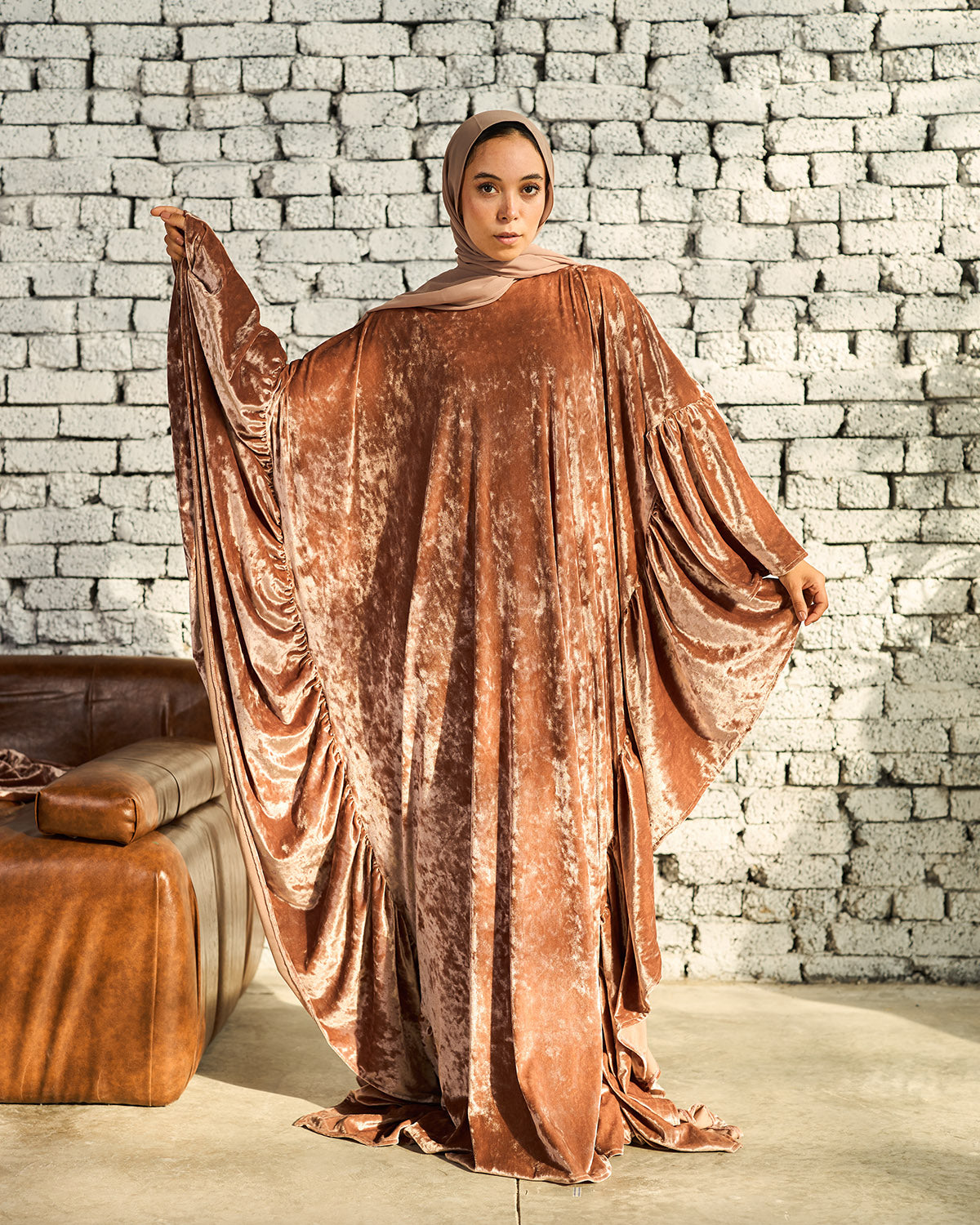 ROSE GOLD VELVET RUFFLES ISDAL