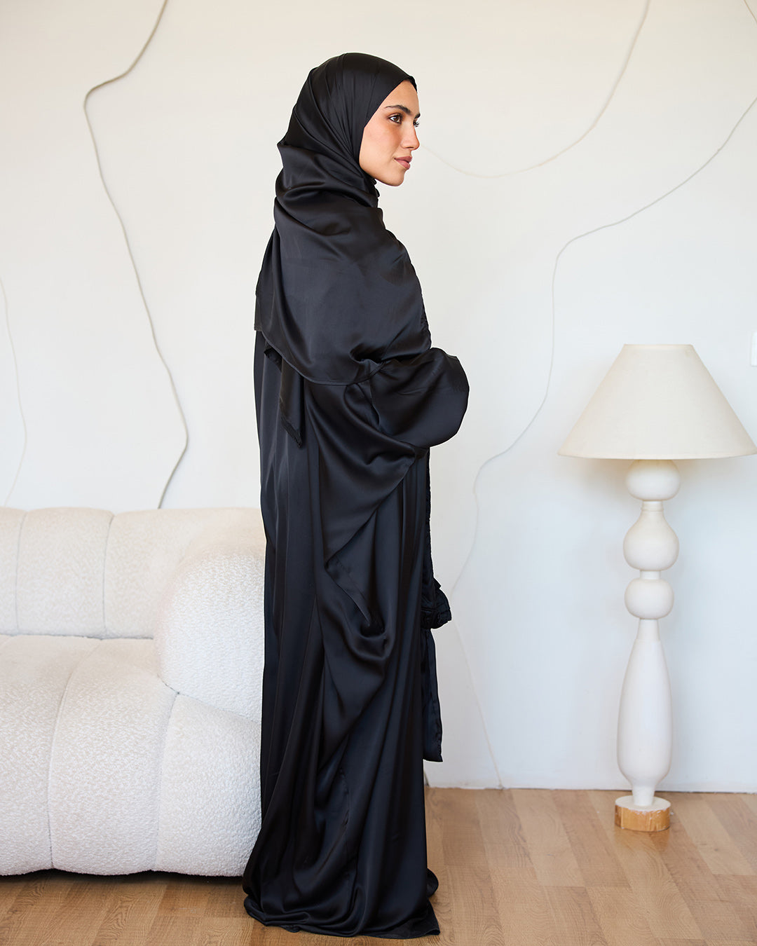 BLACK CLASSIC SATIN ISDAL