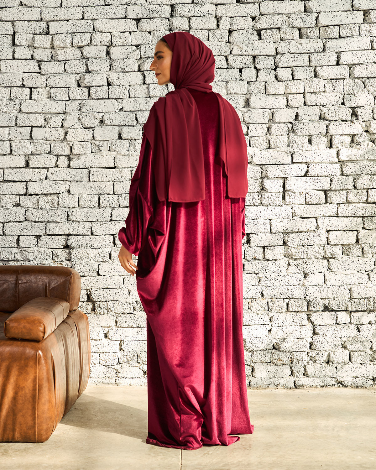 MAROON VELVET CLASSIC ISDAL