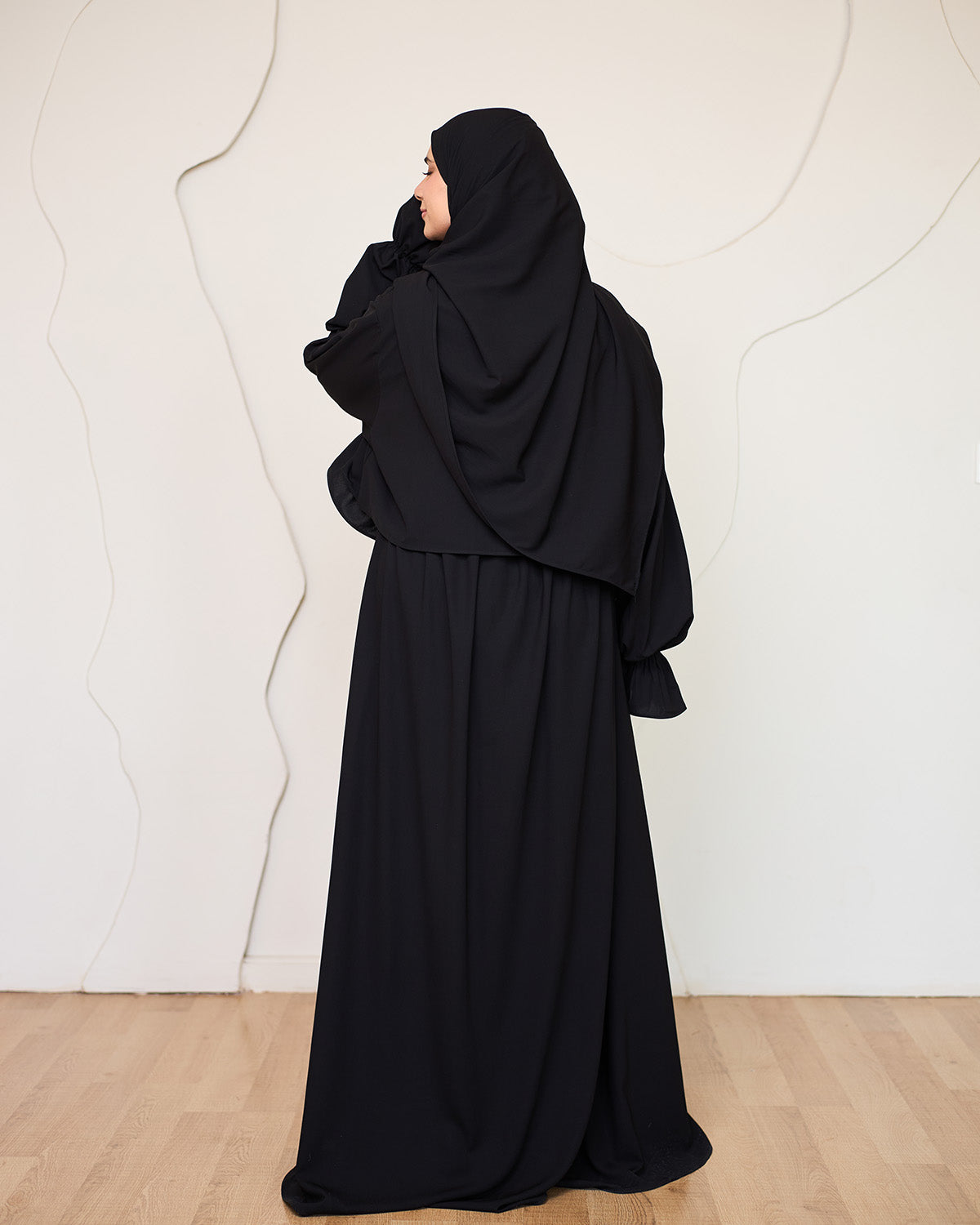 BLACK CREPE DRESSY ISDAL
