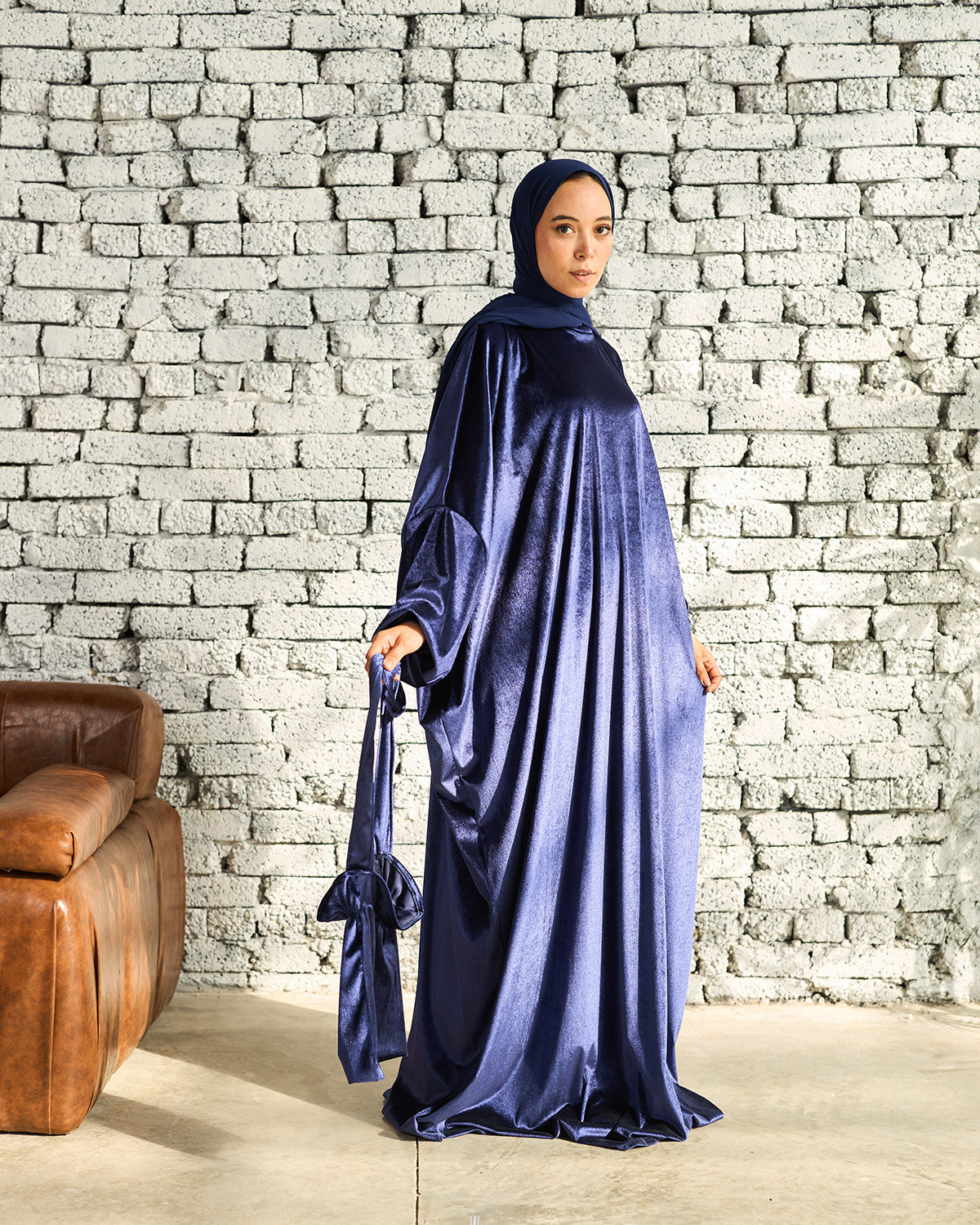 NAVY VELVET CLASSIC ISDAL