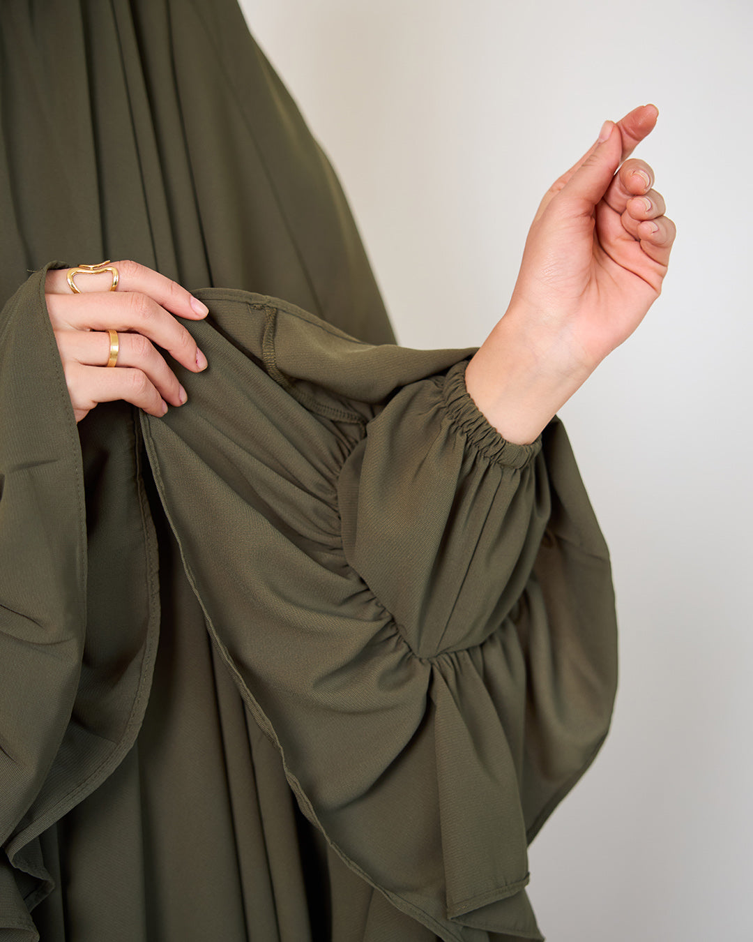 OLIVE CREPE SET ISDAL