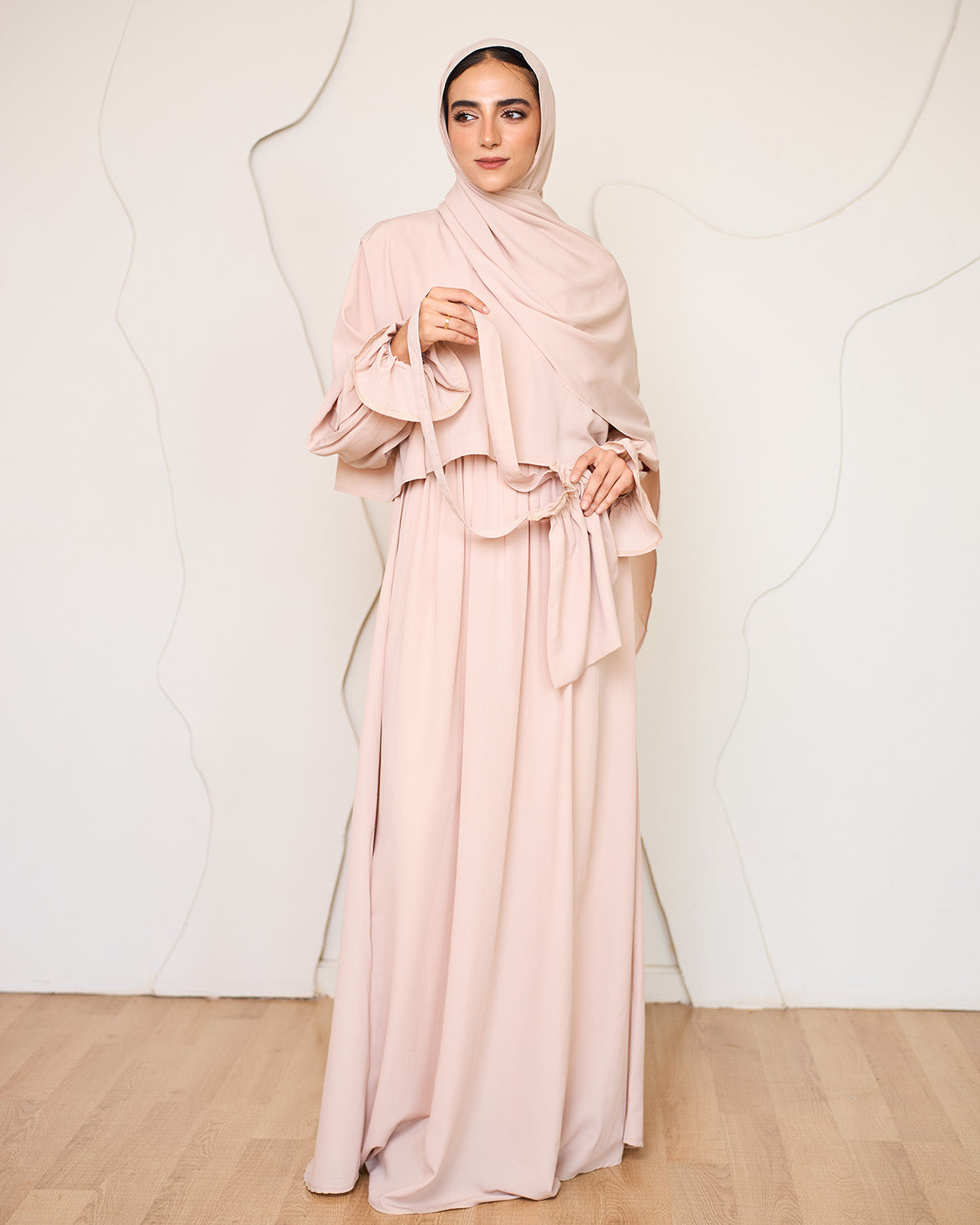 BEIGE NUDE CREPE DRESSY ISDAL