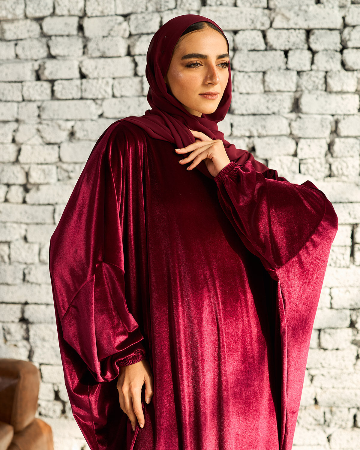 MAROON VELVET CLASSIC ISDAL