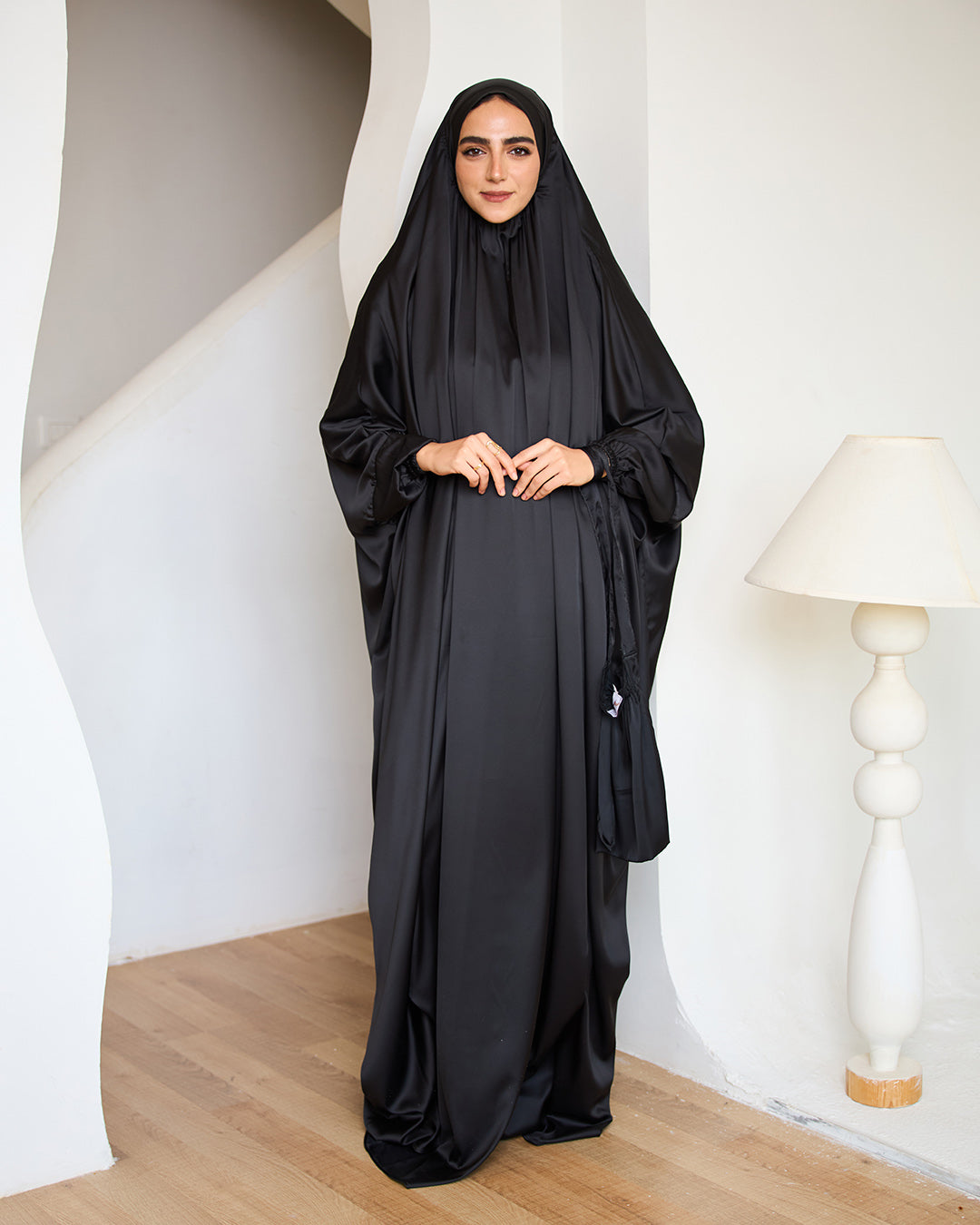 BLACK MALHAFA ISDAL
