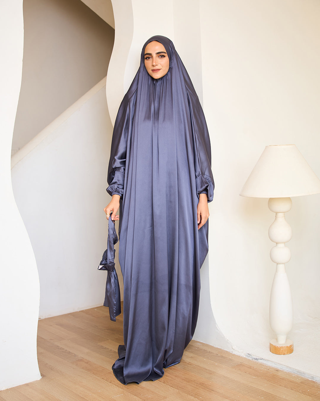 GREY SATIN MALHAFA ISDAL